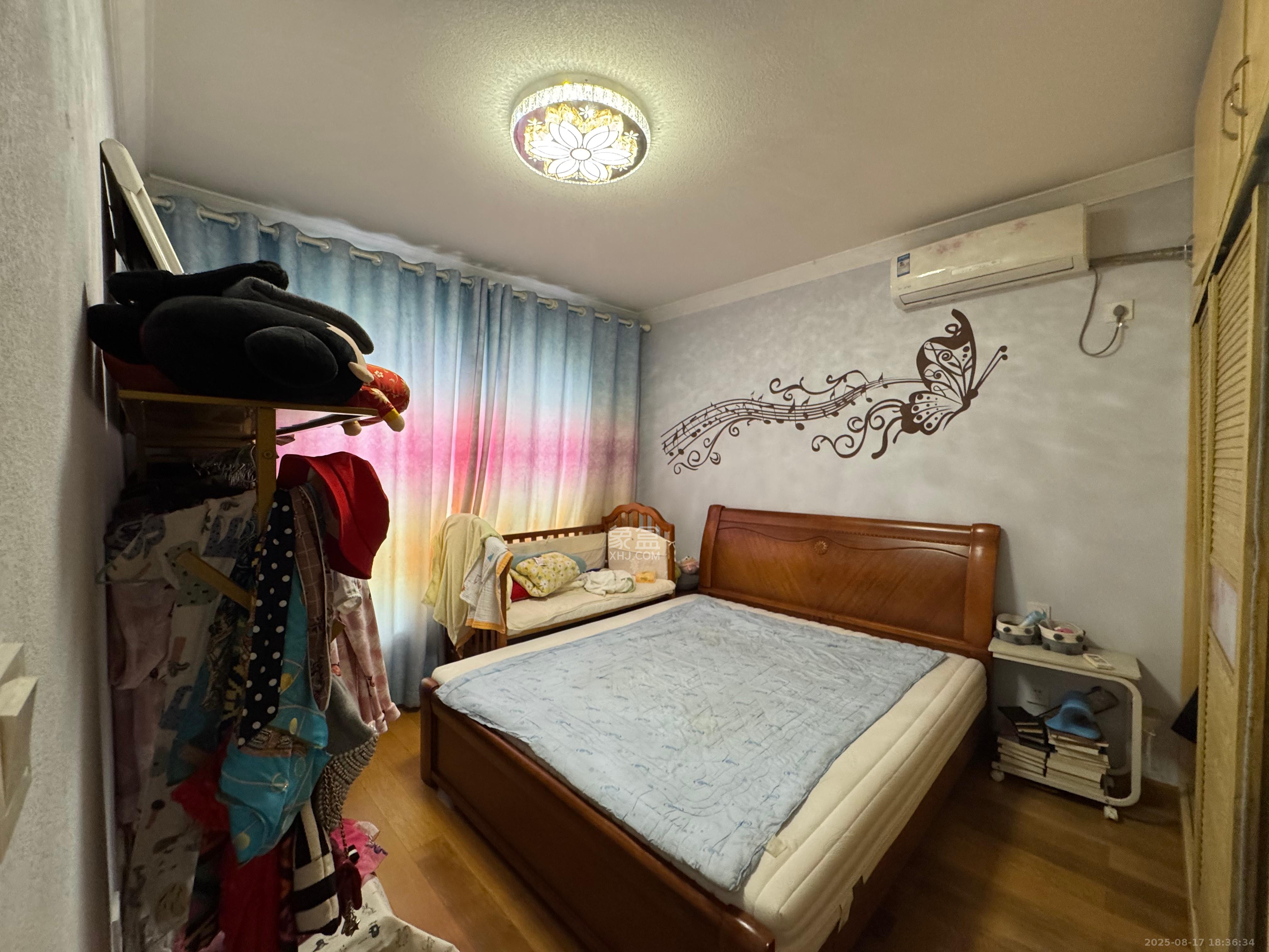 中海国际四期  3室2厅1卫    2300.0元/月室内图