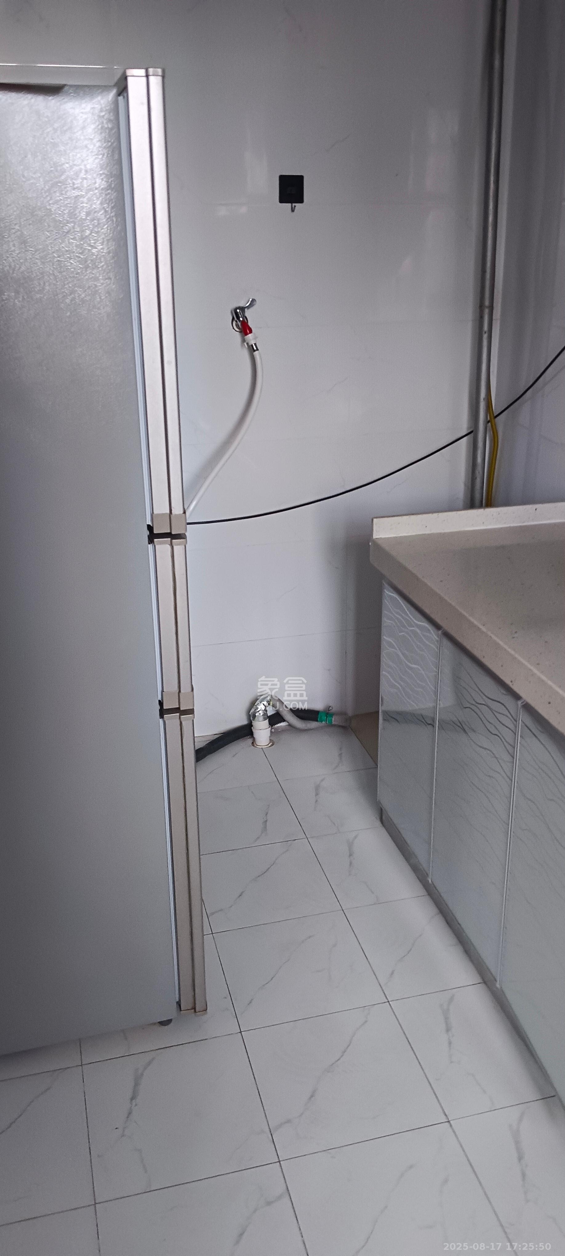 和康园小区  1室1厅1卫   1100.00元/月室内图