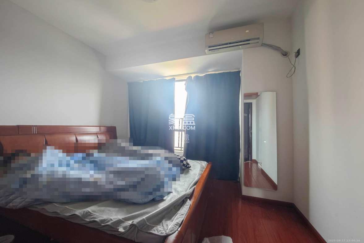 新盛珑璟台 4室2厅2卫 99.0万 新盛珑璟台 4室2厅2卫 99.0万卧室