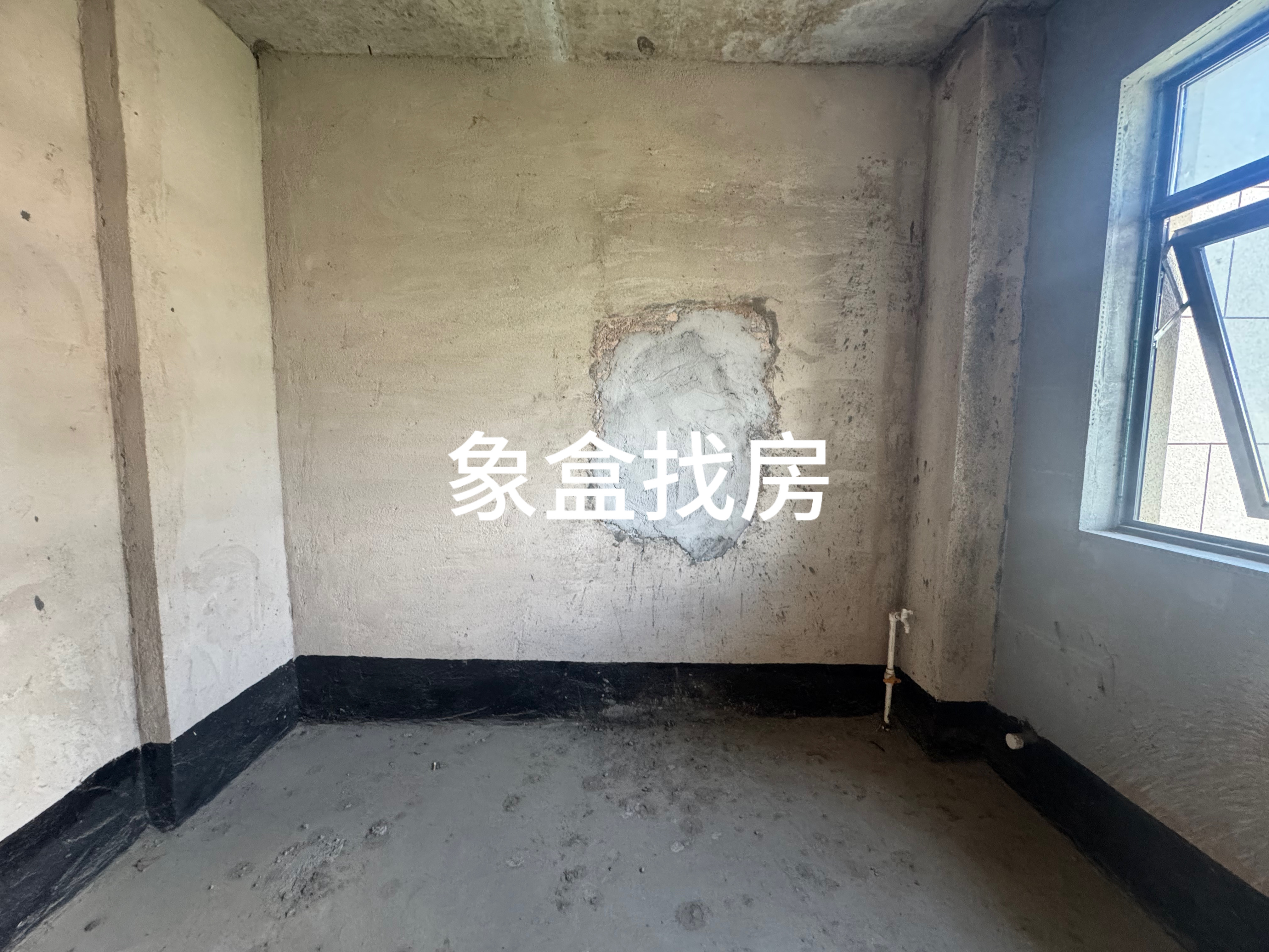 昊天珑璟湾  3室2厅2卫   89.80万客厅
