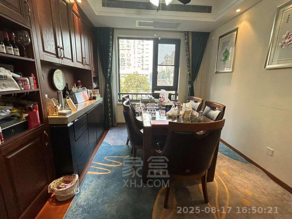 晋合湘水湾四期 4室2厅2卫 3200.0元/月 晋合湘水湾四期 4室2厅2卫 3200.0元/月室内图