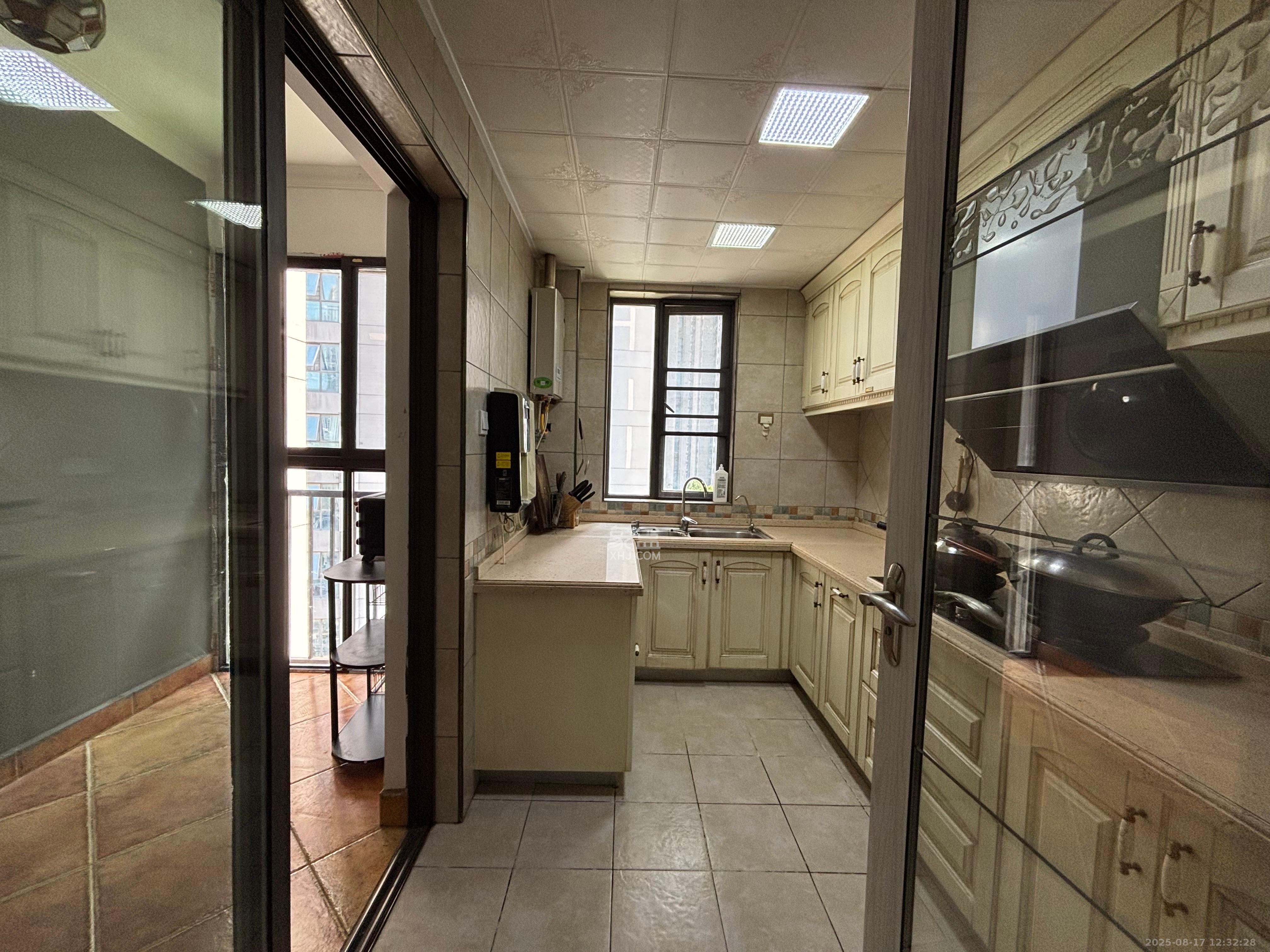 旭辉御府 3室2厅2卫 3200.0元/月 旭辉御府 3室2厅2卫 3200.0元/月室内图