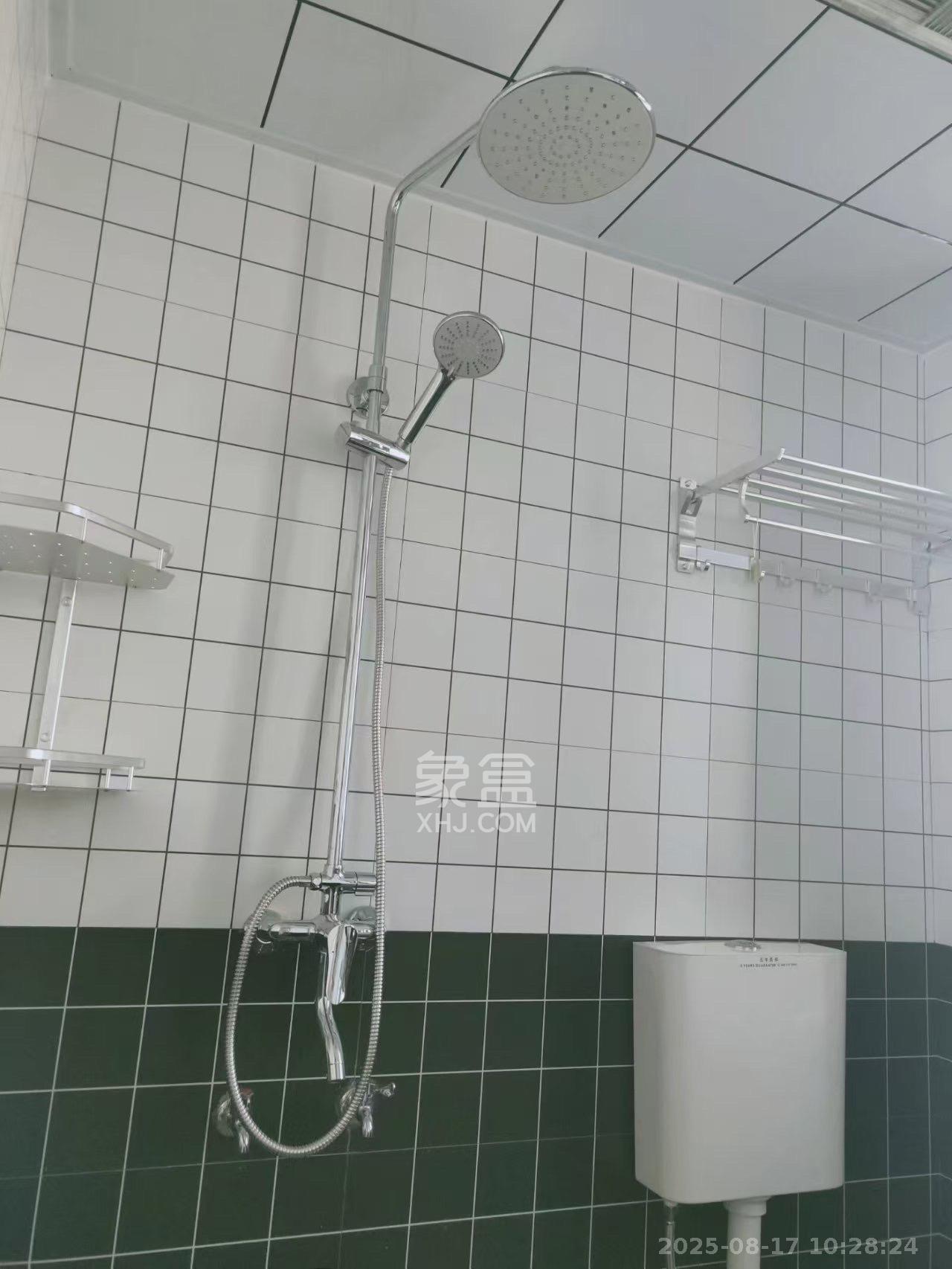 滨河嘉园  2室1厅1卫    2200.0元/月 滨河嘉园  2室1厅1卫    2200.0元/月室内图