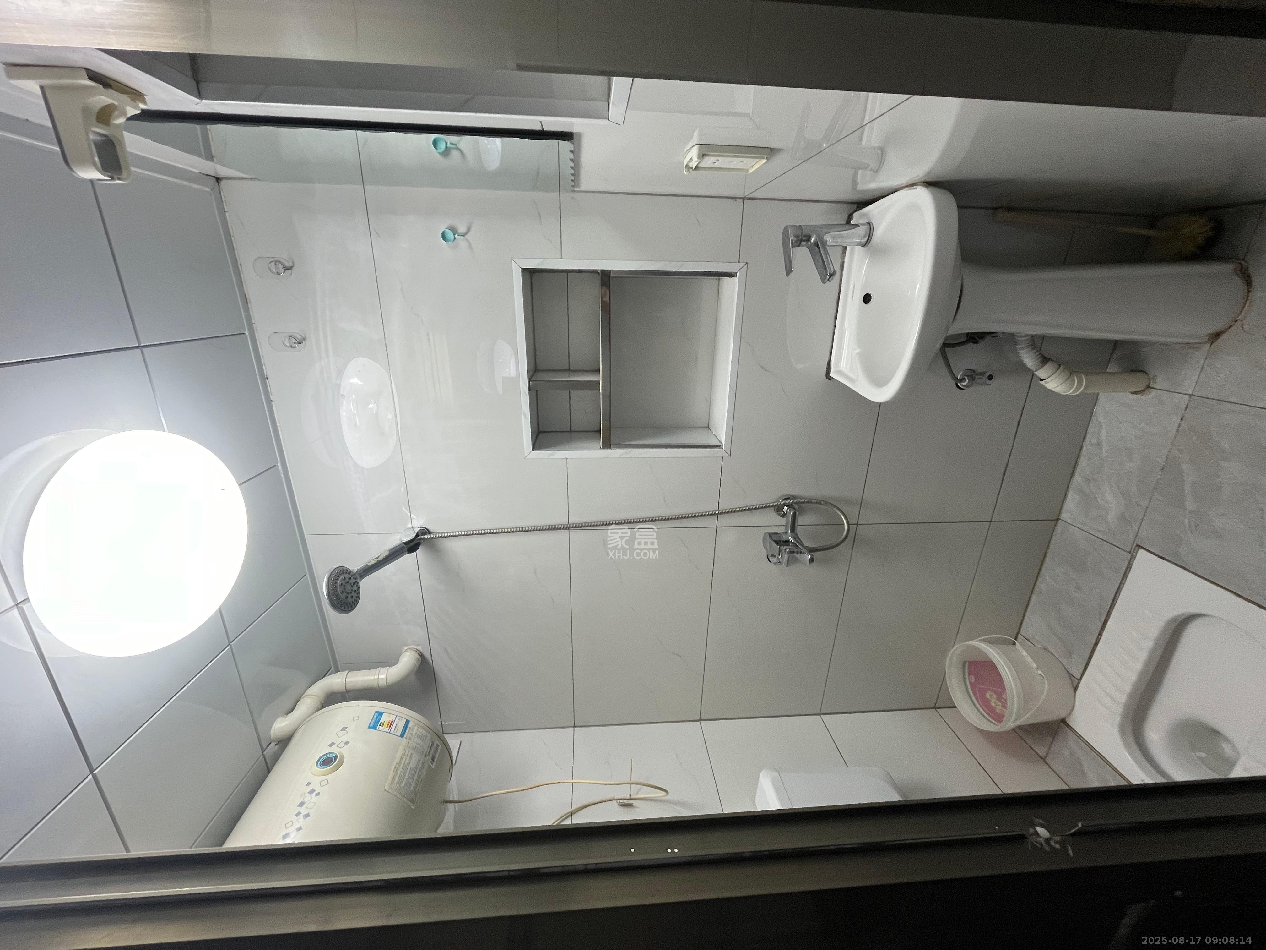 湖南中医学院梨子山宿舍/湖南省中医附一医院  2室0厅1卫   1200.00元/月