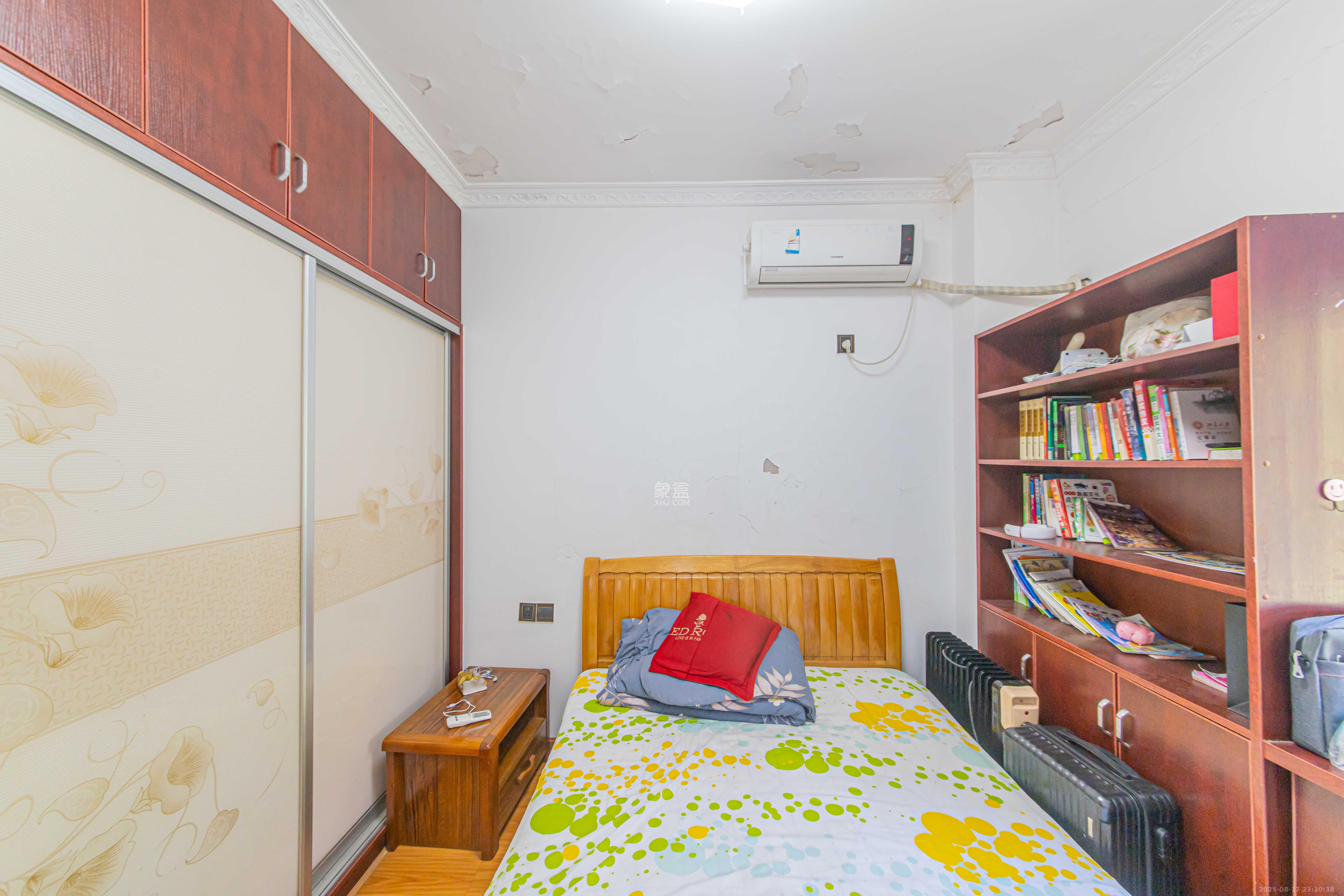 中信文化广场（中信新城二期）  1室2厅1卫    60.0万卧室