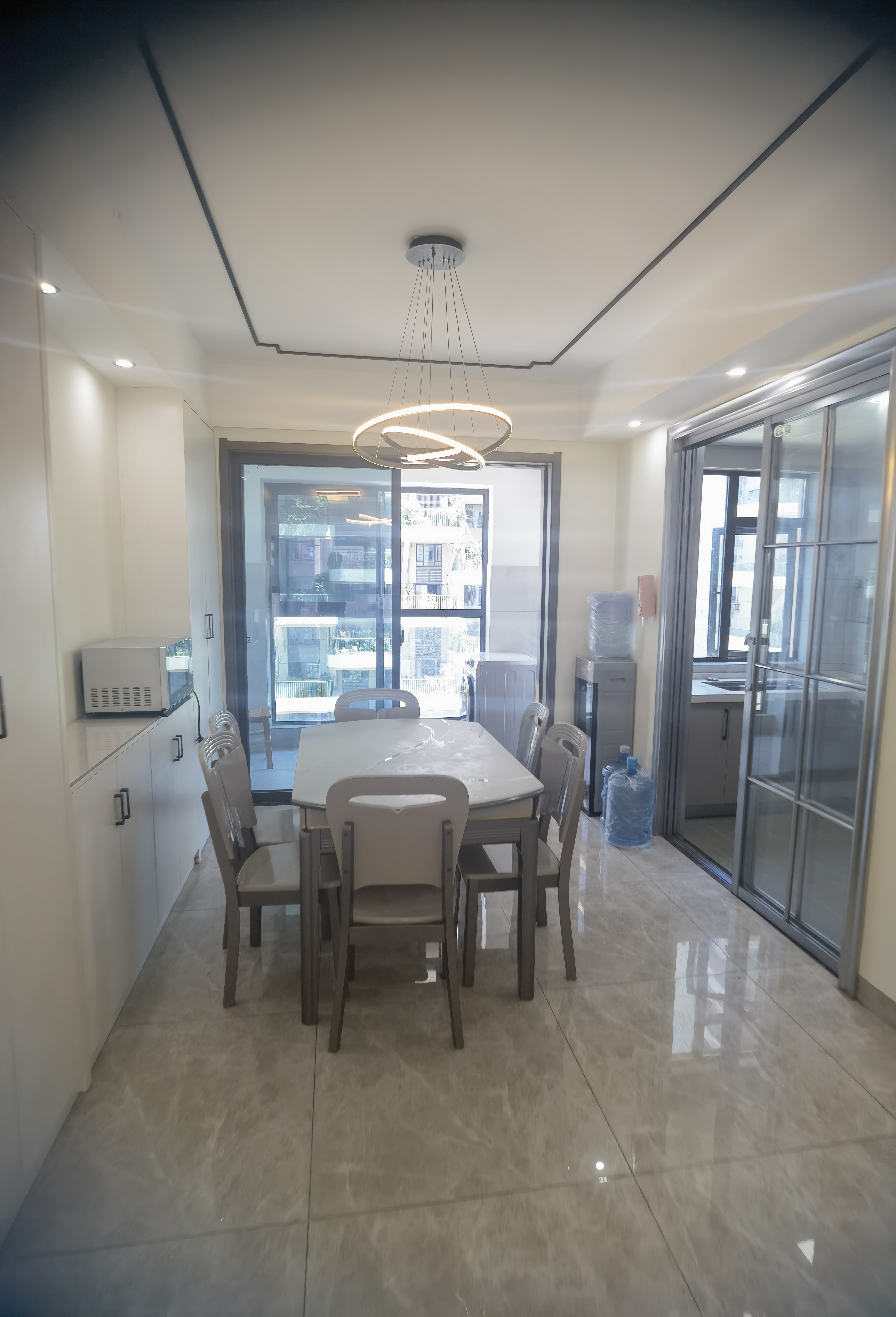 福天华府 3室2厅2卫 2500.0元/月 福天华府 3室2厅2卫 2500.0元/月室内图