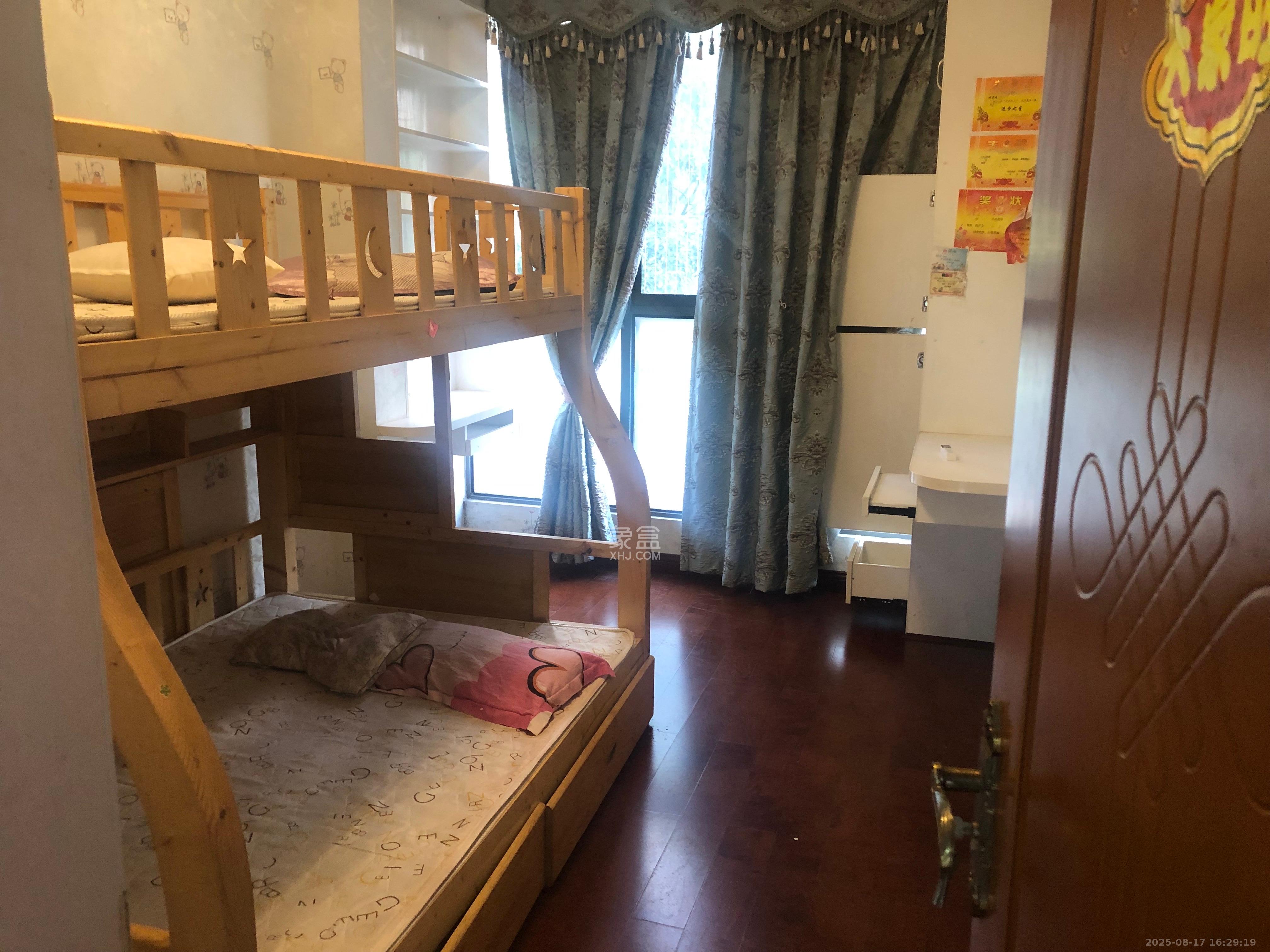 新华都万家城 3室2厅2卫 2000.0元/月 新华都万家城 3室2厅2卫 2000.0元/月室内图