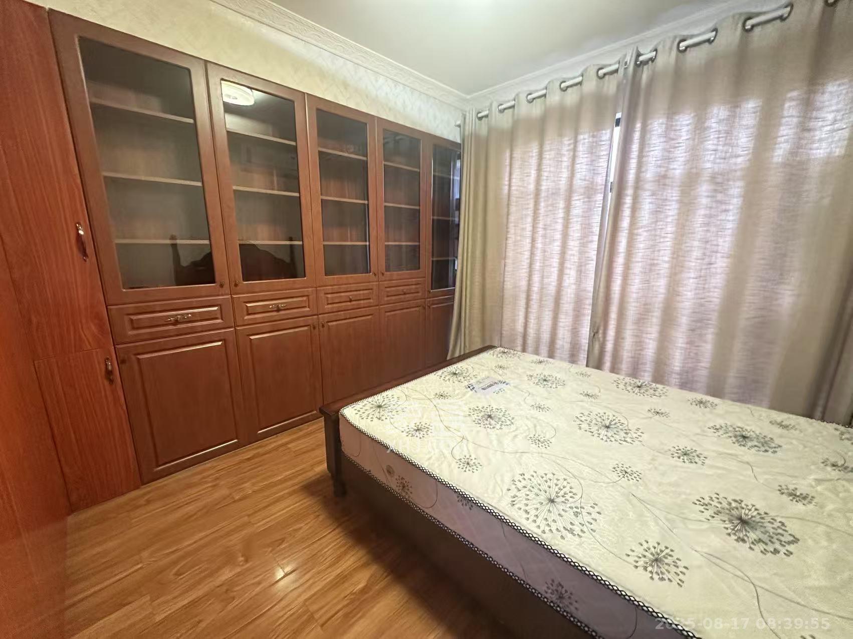 铂宫 3室2厅2卫 4200.0元/月 铂宫 3室2厅2卫 4200.0元/月室内图