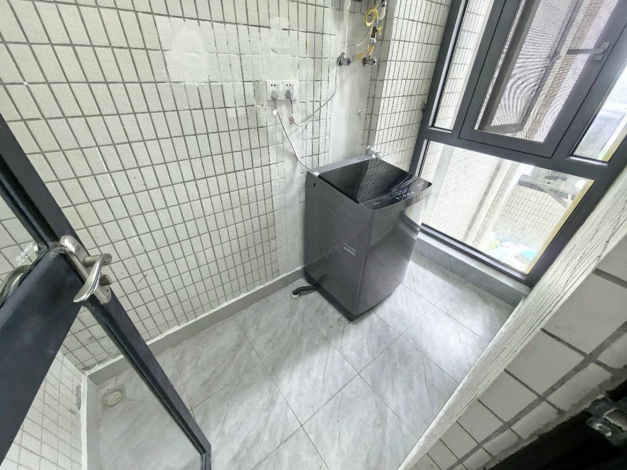 逸龙广场  2室2厅1卫    3500.0元/月室内图