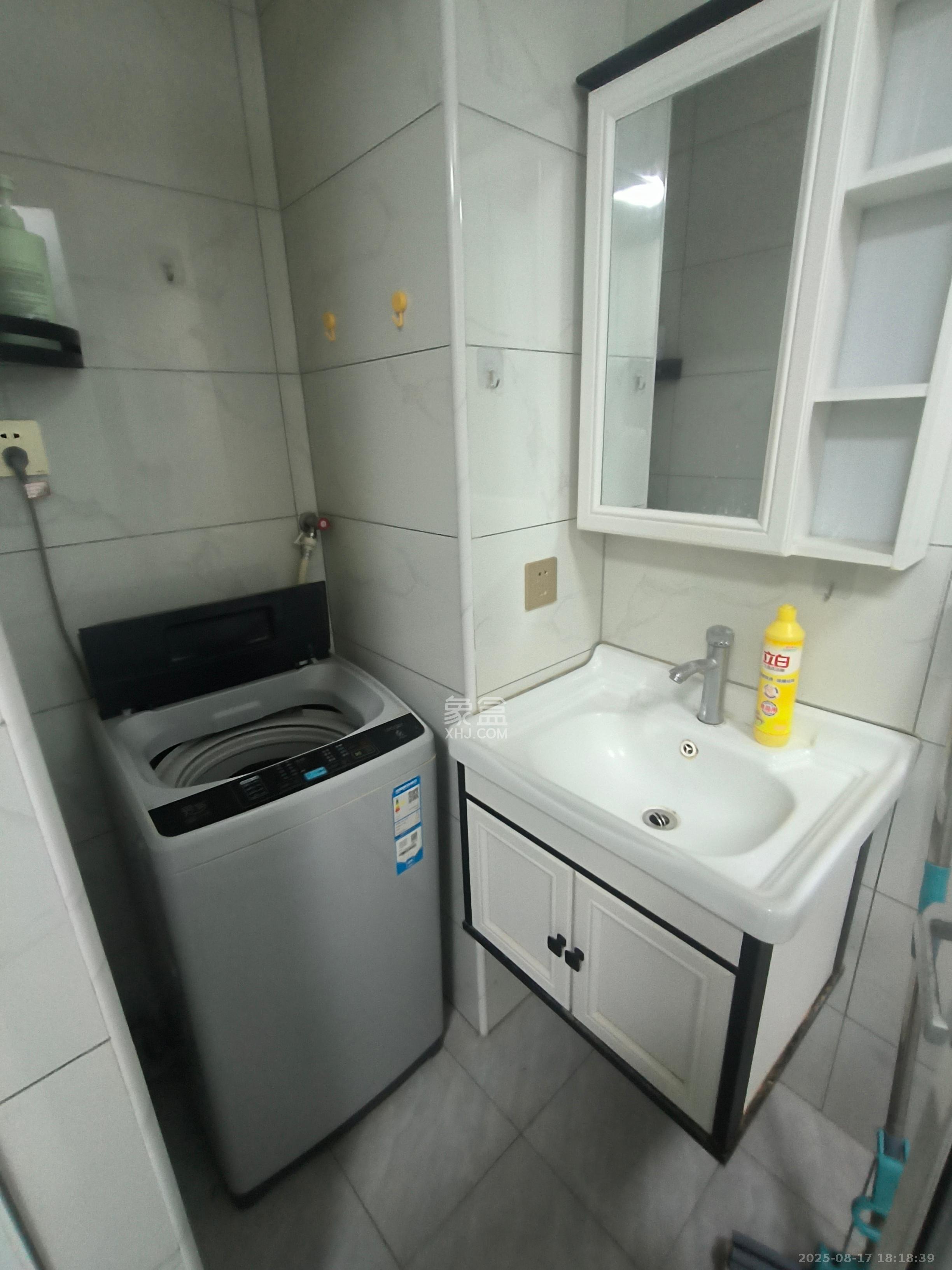 复地星光天地 1室0厅0卫 1800.0元/月 复地星光天地 1室0厅0卫 1800.0元/月室内图