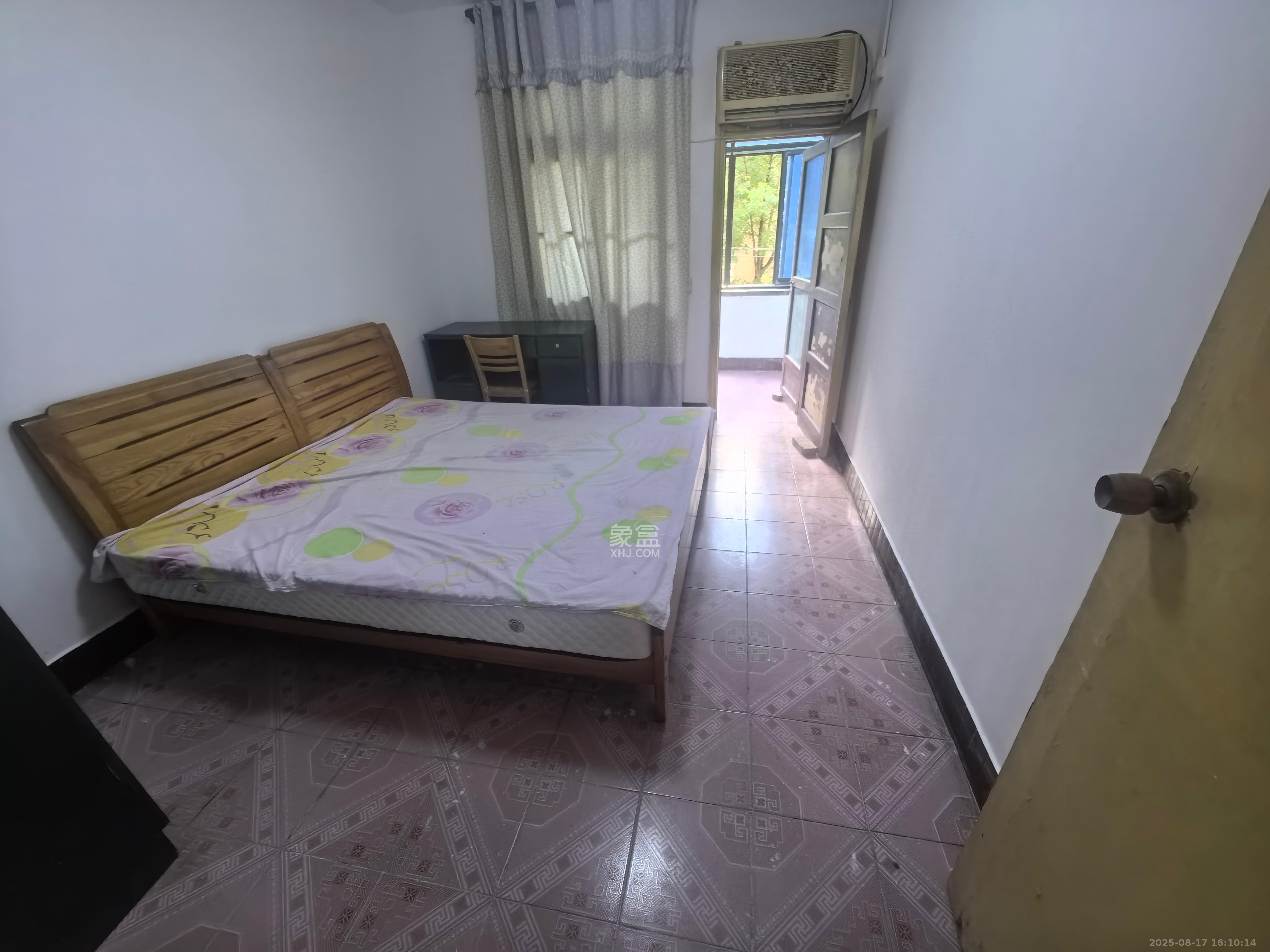 砚瓦池社区(药材公司宿舍) 2室2厅1卫 1500.0元/月 砚瓦池社区(药材公司宿舍) 2室2厅1卫 1500.0元/月室内图