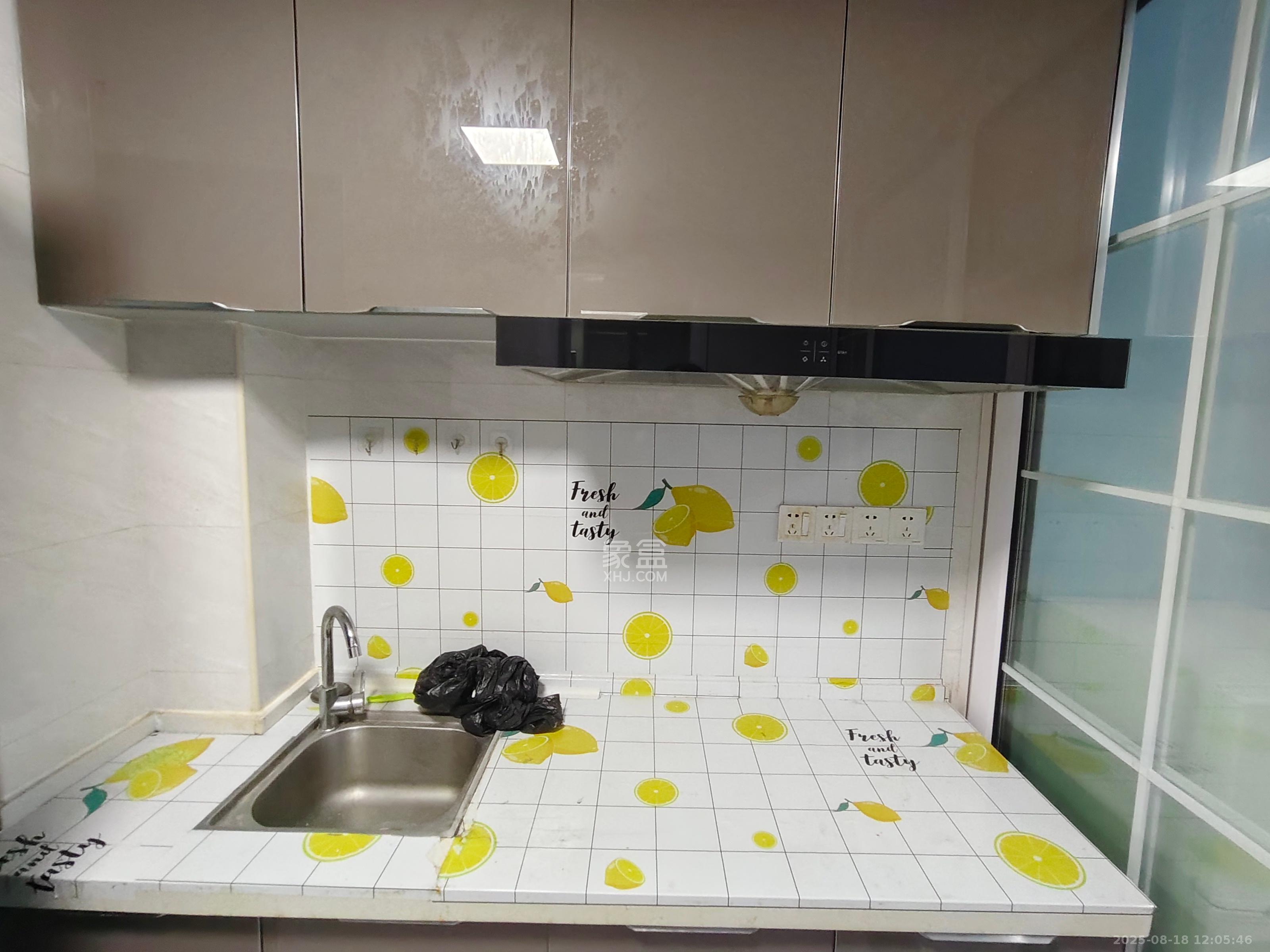 美林美寓  1室1厅1卫    1800.0元/月室内图