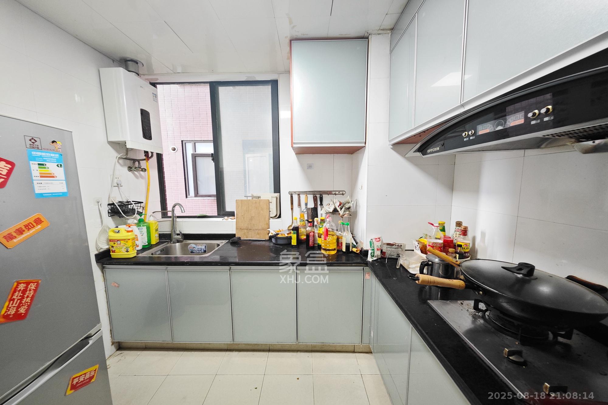 中江佳境天成  2室1厅1卫    48.0万 中江佳境天成  2室1厅1卫    48.0万厨房