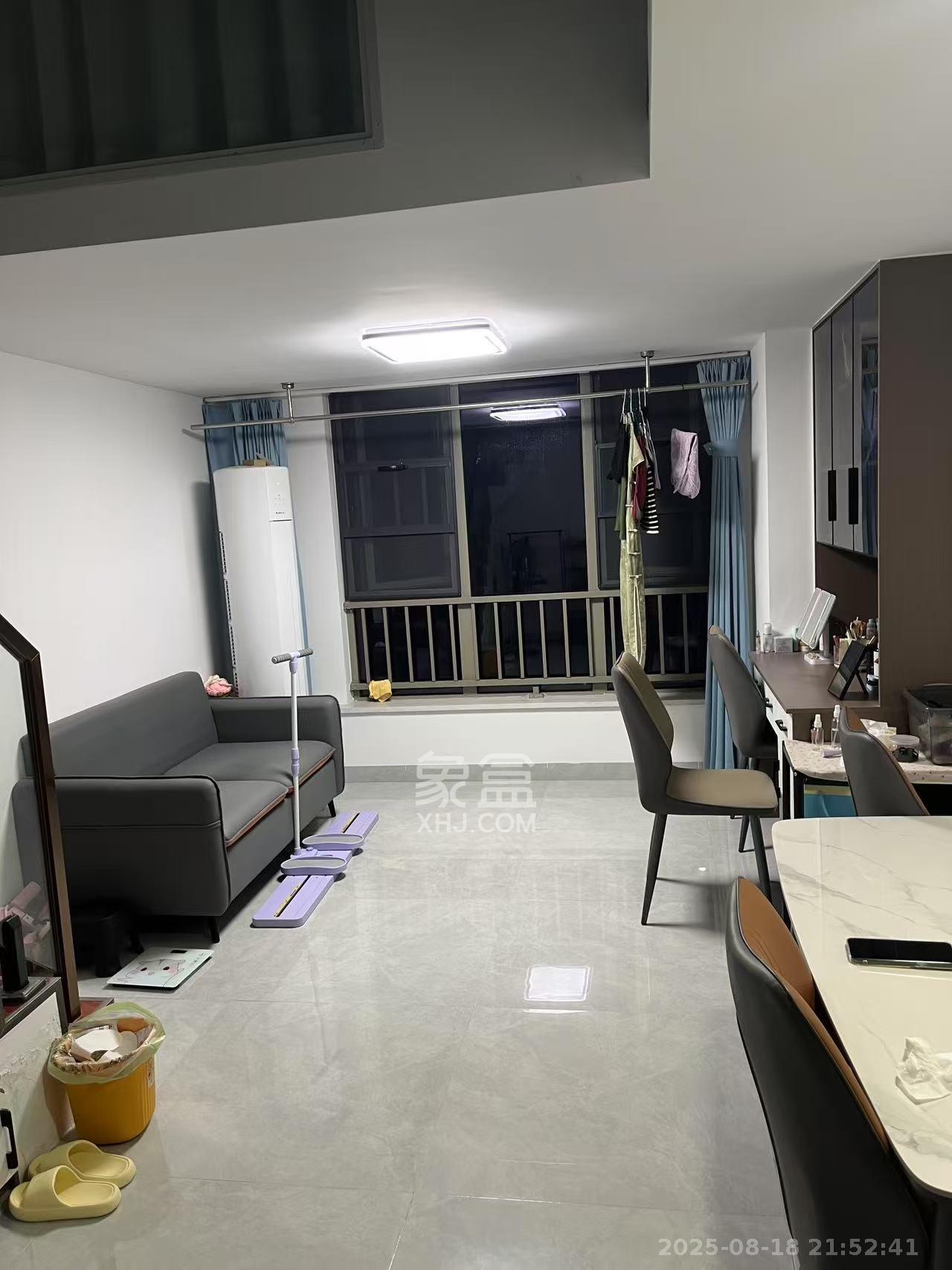 梅溪湖金茂湾  2室1厅1卫    1900.0元/月 梅溪湖金茂湾  2室1厅1卫    1900.0元/月