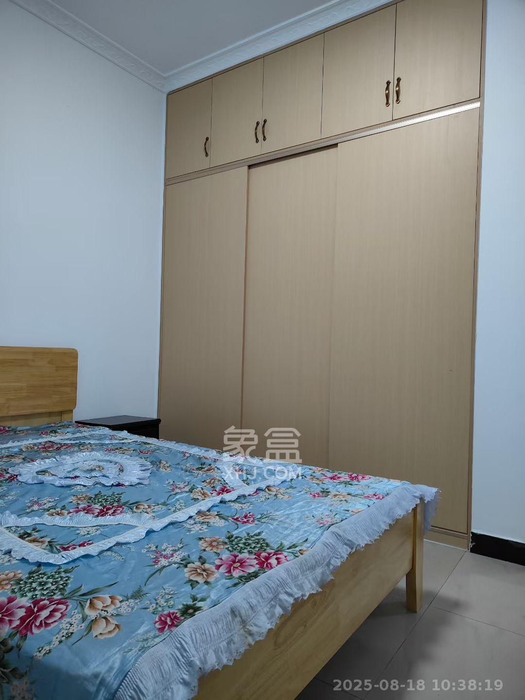 中天佳园 2室2厅1卫 1800.0元/月 中天佳园 2室2厅1卫 1800.0元/月室内图