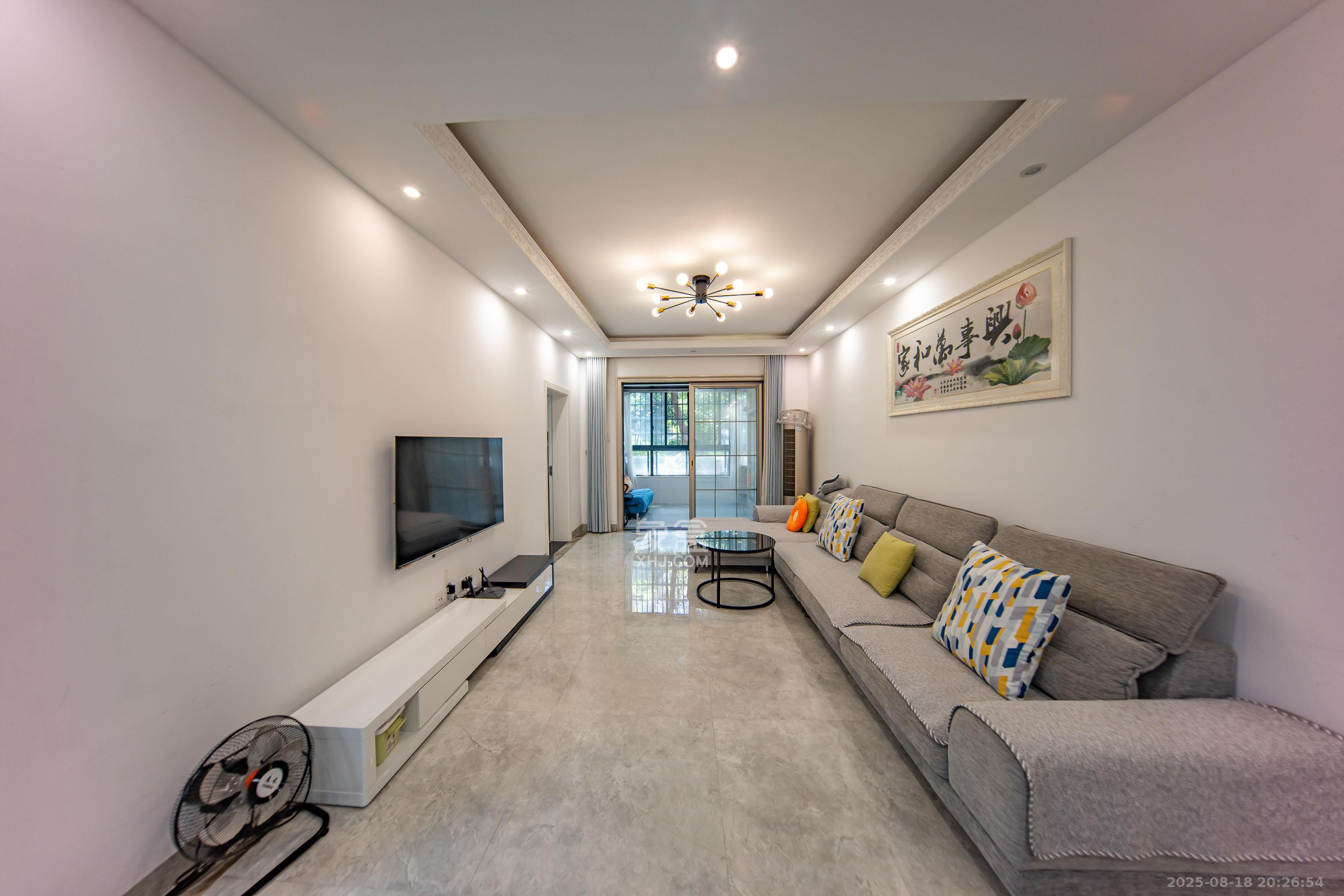 云栖谷  2室2厅1卫    53.8万客厅