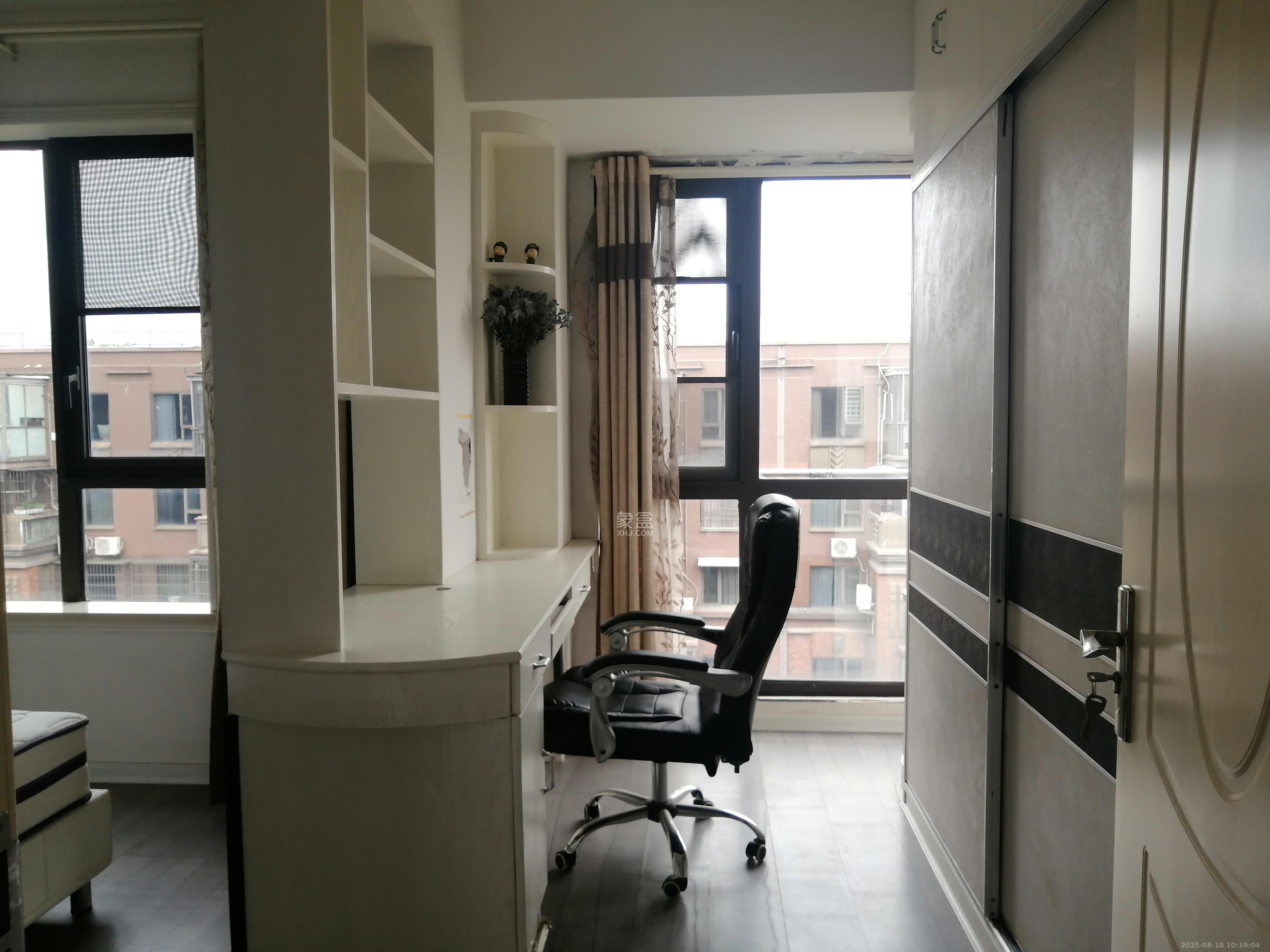 绿地公馆(绿地名邸) 2室2厅2卫 2300.0元/月 绿地公馆(绿地名邸) 2室2厅2卫 2300.0元/月室内图