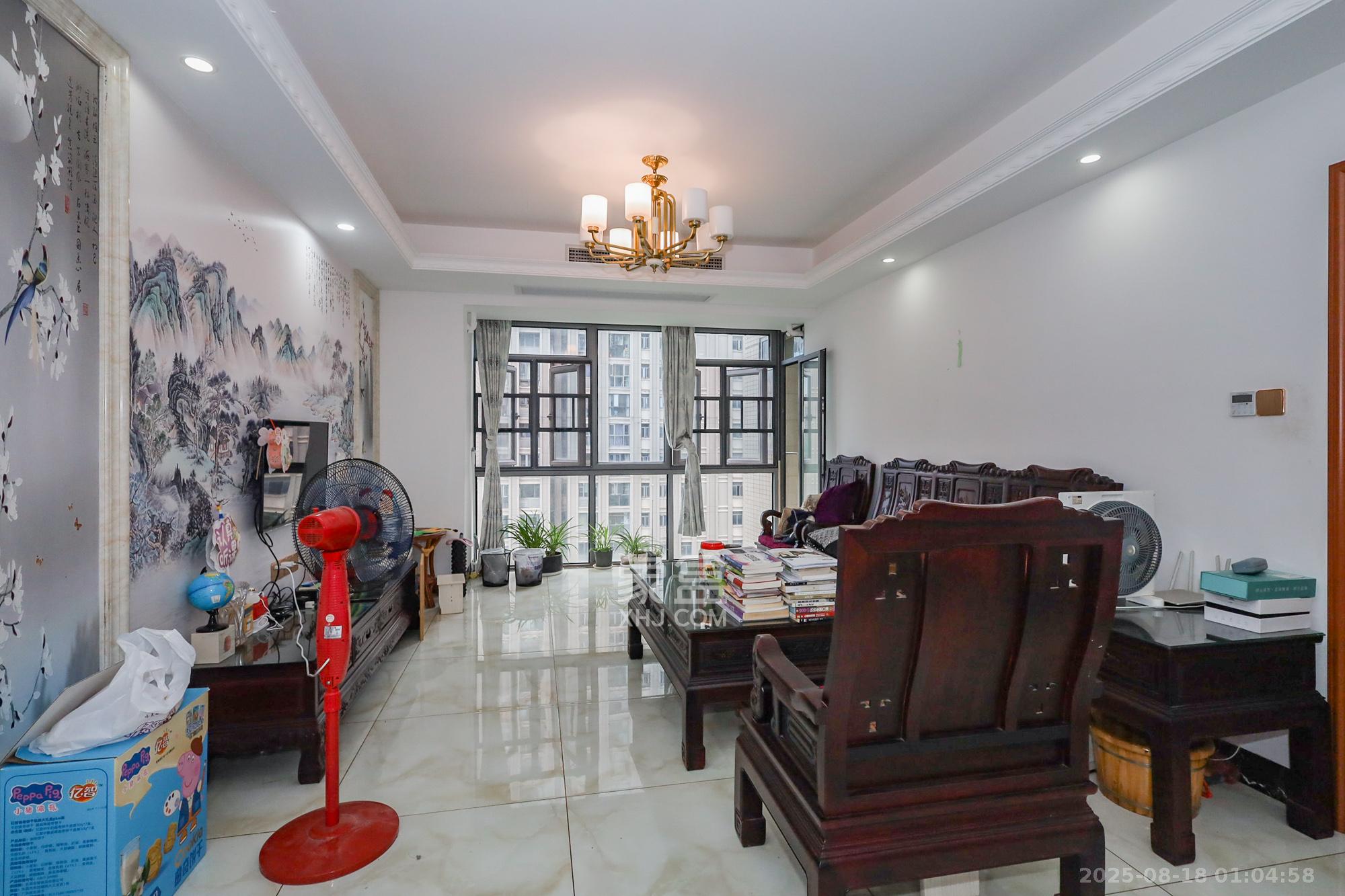 八方小区C区  3室2厅2卫    320.0万 八方小区C区  3室2厅2卫    320.0万客厅