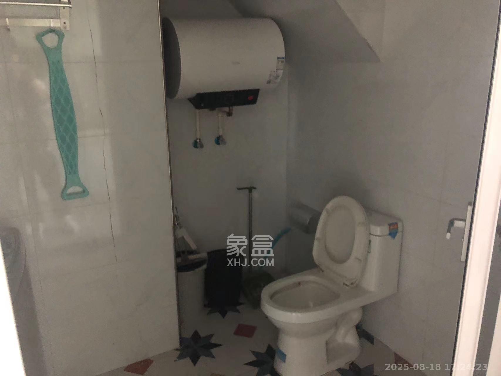 荣盛花语书苑 2室1厅1卫 2400.0元/月 荣盛花语书苑 2室1厅1卫 2400.0元/月室内图