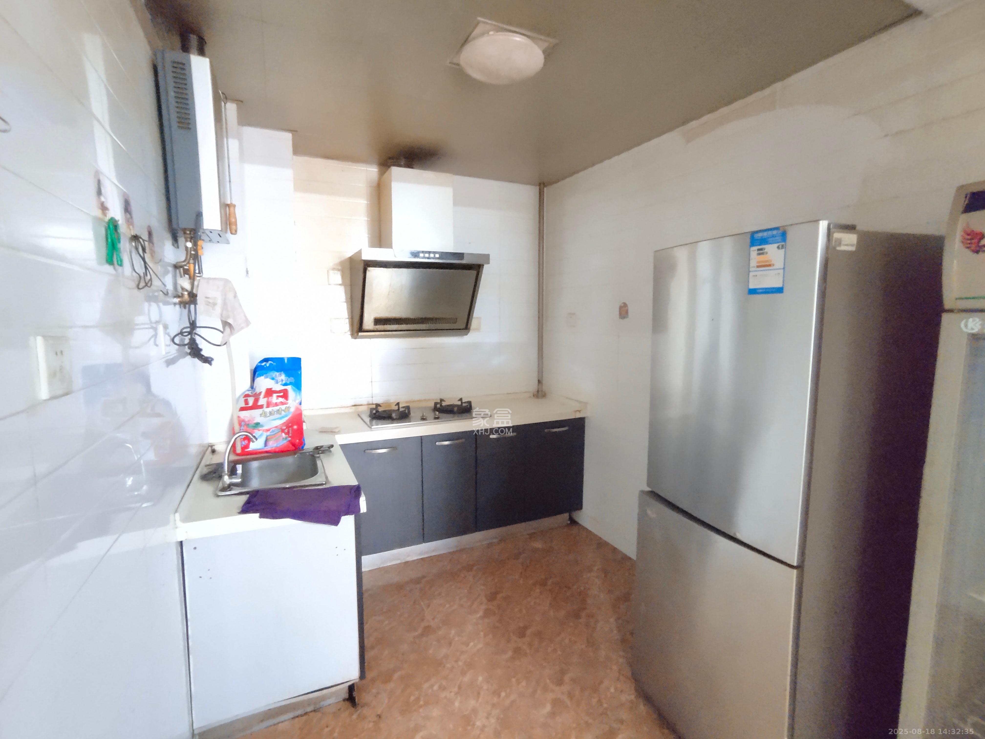 三重星都心 3室2厅1卫 2700.0元/月 三重星都心 3室2厅1卫 2700.0元/月室内图