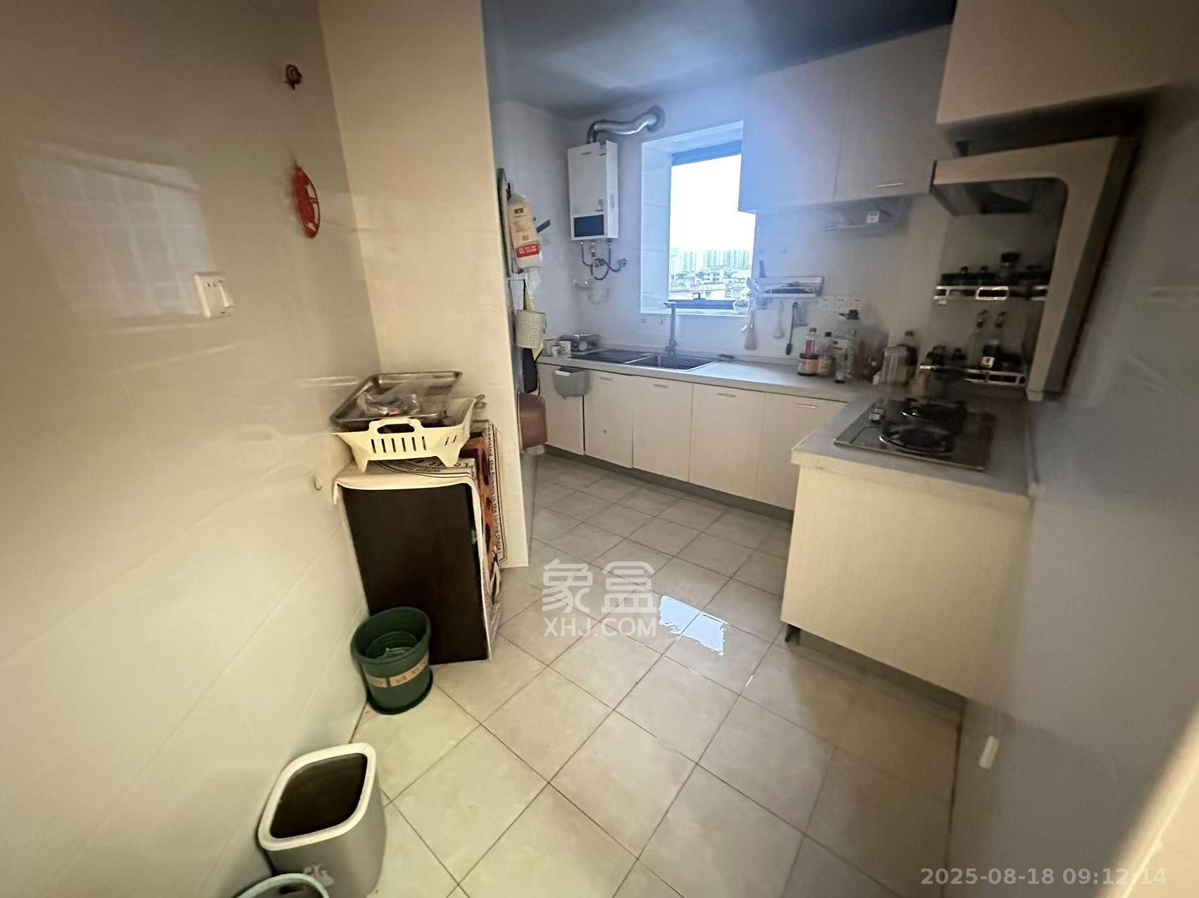 东友星座 1室1厅1卫 2200.0元/月 东友星座 1室1厅1卫 2200.0元/月室内图