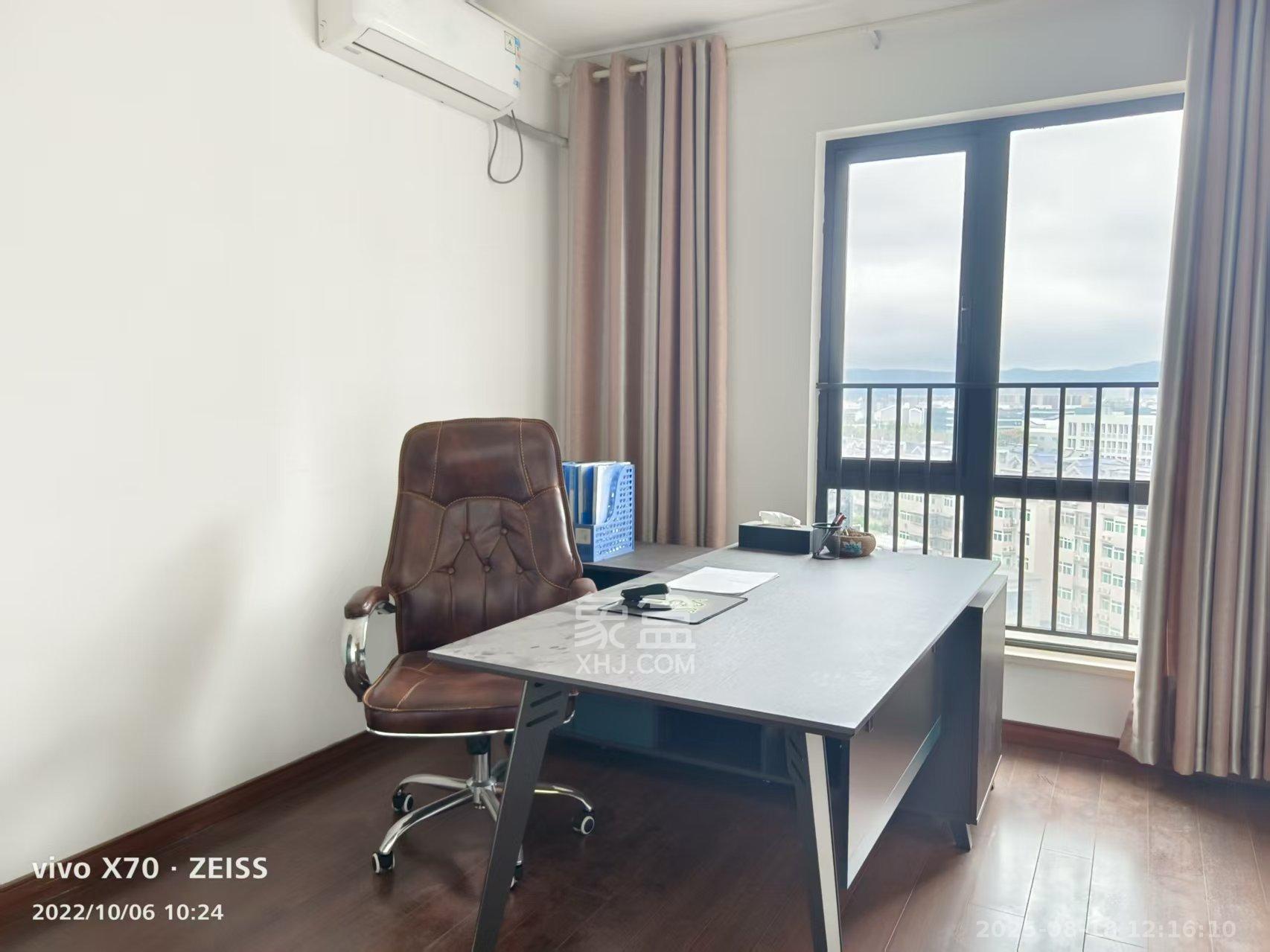 万科金域缇香  4室2厅2卫    4000.0元/月 万科金域缇香  4室2厅2卫    4000.0元/月室内图