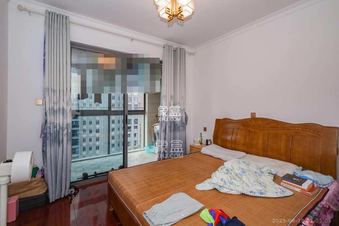 八方小区C区  3室2厅2卫    320.0万 八方小区C区  3室2厅2卫    320.0万卧室