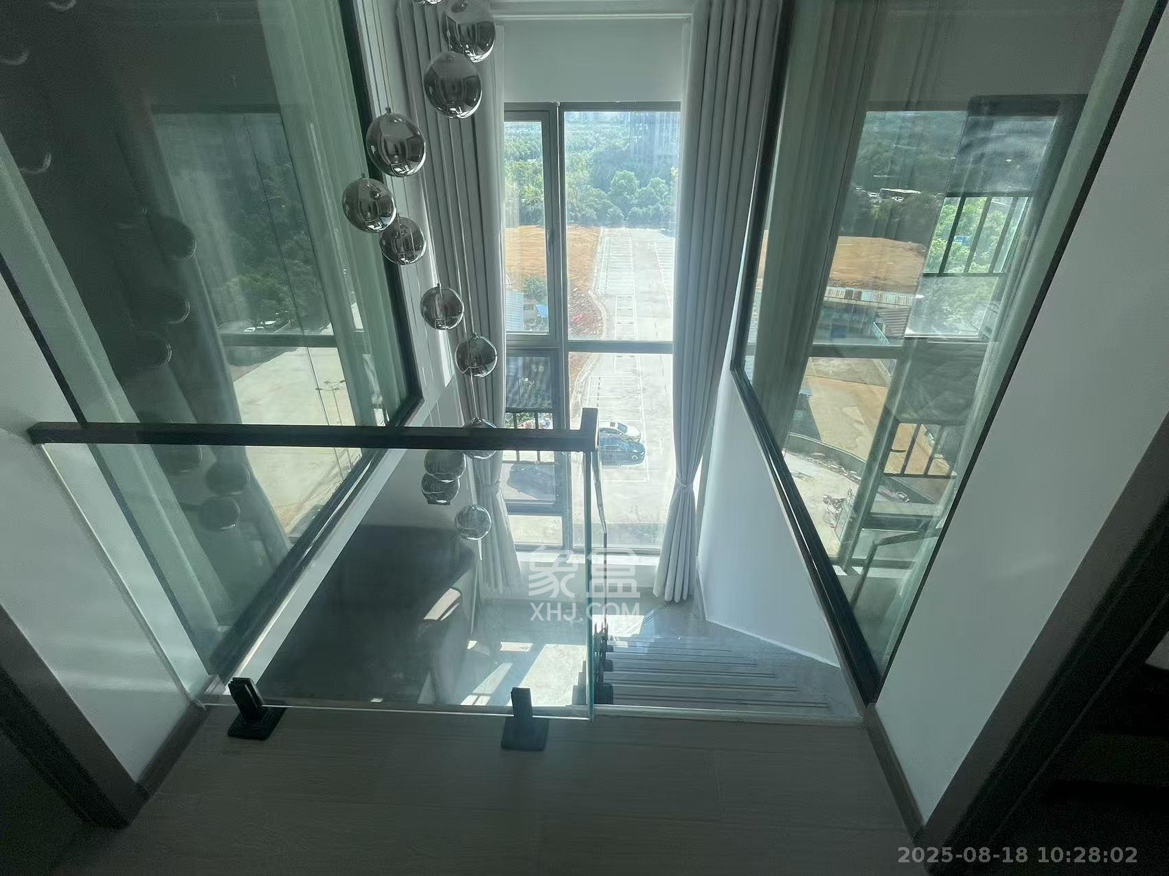 佳兆业云顶都汇 2室1厅1卫 2100.0元/月 佳兆业云顶都汇 2室1厅1卫 2100.0元/月室内图