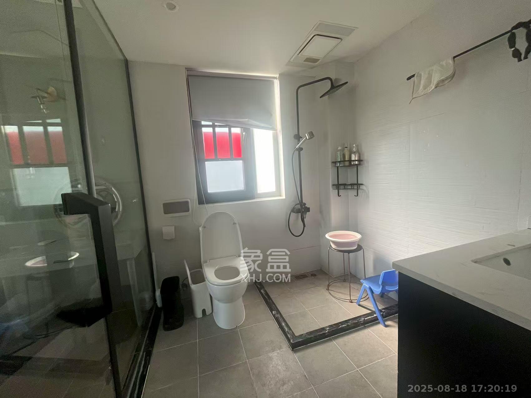 怡海星城 1室0厅0卫 2000.0元/月 怡海星城 1室0厅0卫 2000.0元/月室内图