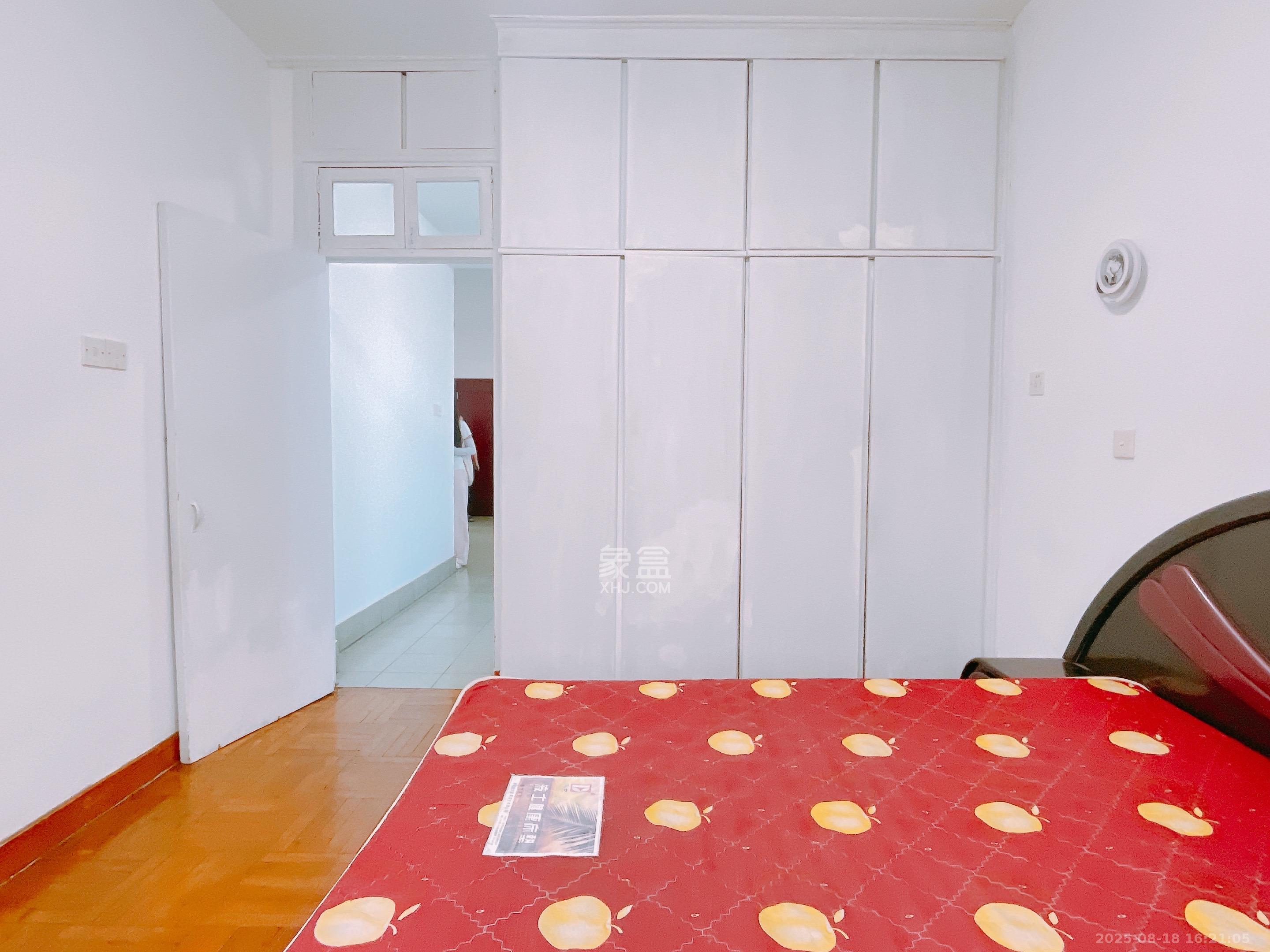 营盘东路、营盘西路散盘  2室1厅1卫    2100.0元/月室内图