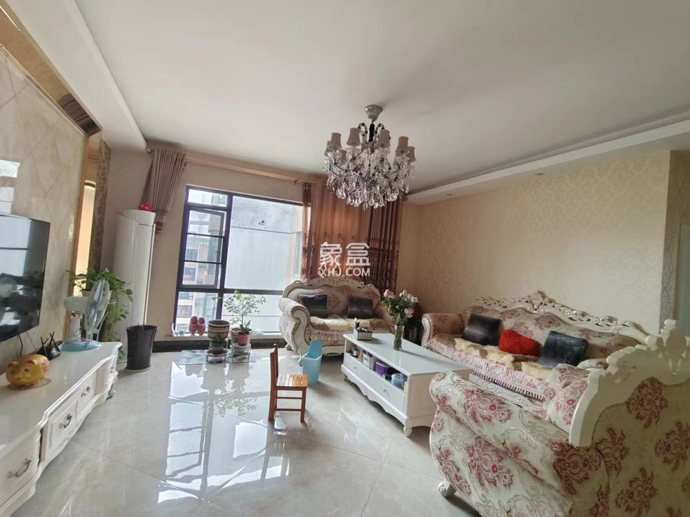 流金岁月-华晨国际 3室2厅2卫 98.0万 流金岁月-华晨国际 3室2厅2卫 98.0万室内图