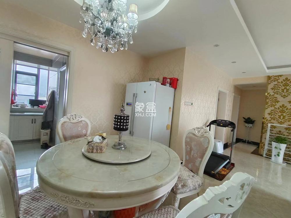 流金岁月-华晨国际 3室2厅2卫 98.0万 流金岁月-华晨国际 3室2厅2卫 98.0万室内图