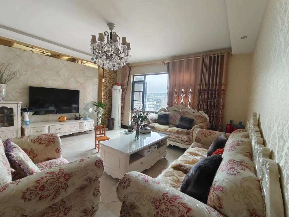 流金岁月-华晨国际 3室2厅2卫 98.0万 流金岁月-华晨国际 3室2厅2卫 98.0万室内图