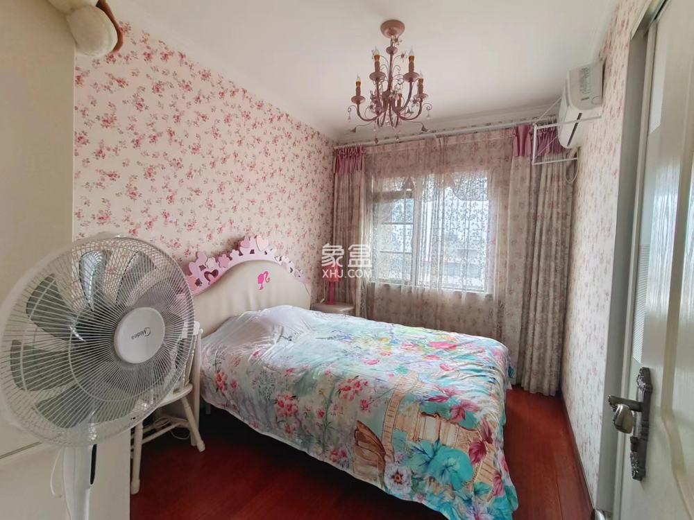 流金岁月-华晨国际 3室2厅2卫 98.0万 流金岁月-华晨国际 3室2厅2卫 98.0万室内图