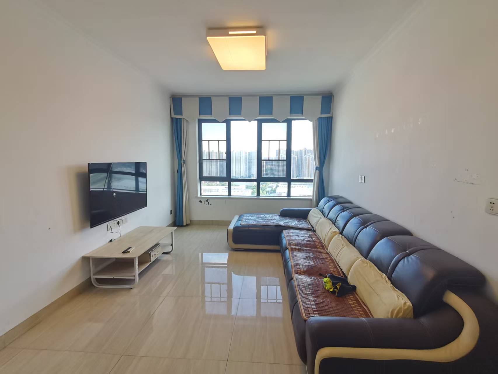 经世龙城 2室2厅1卫 45.0万 经世龙城 2室2厅1卫 45.0万室内图