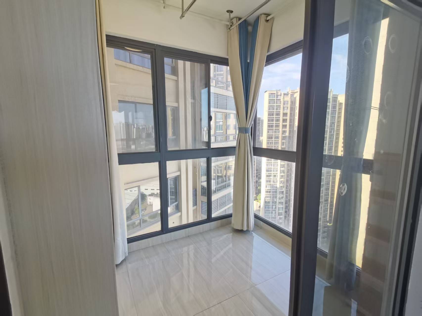 经世龙城 2室2厅1卫 45.0万 经世龙城 2室2厅1卫 45.0万室内图