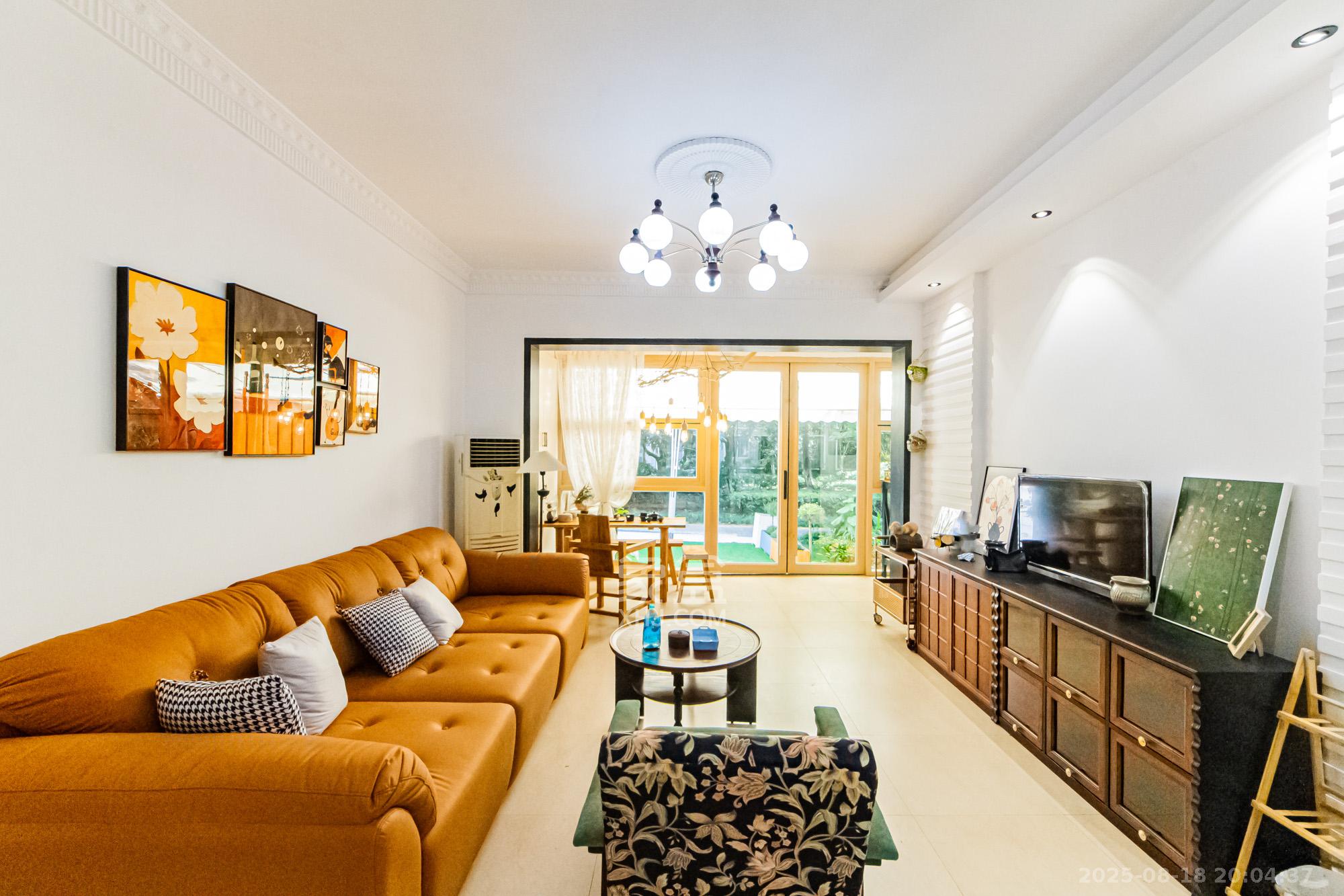 万国城(当代满庭春MOMA)一期  2室2厅1卫    89.8万 万国城(当代满庭春MOMA)一期  2室2厅1卫    89.8万