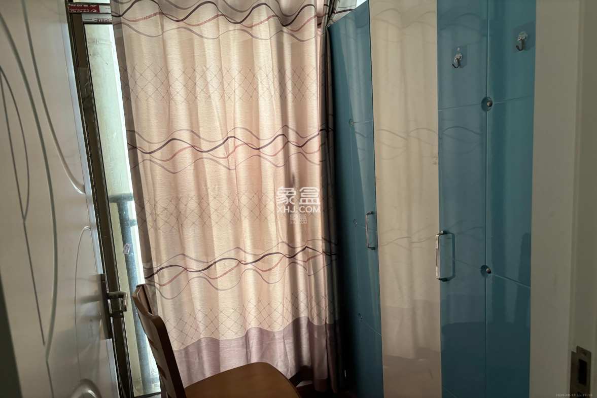 江山帝景雅典  2室2厅1卫    1900.0元/月 江山帝景雅典  2室2厅1卫    1900.0元/月室内图