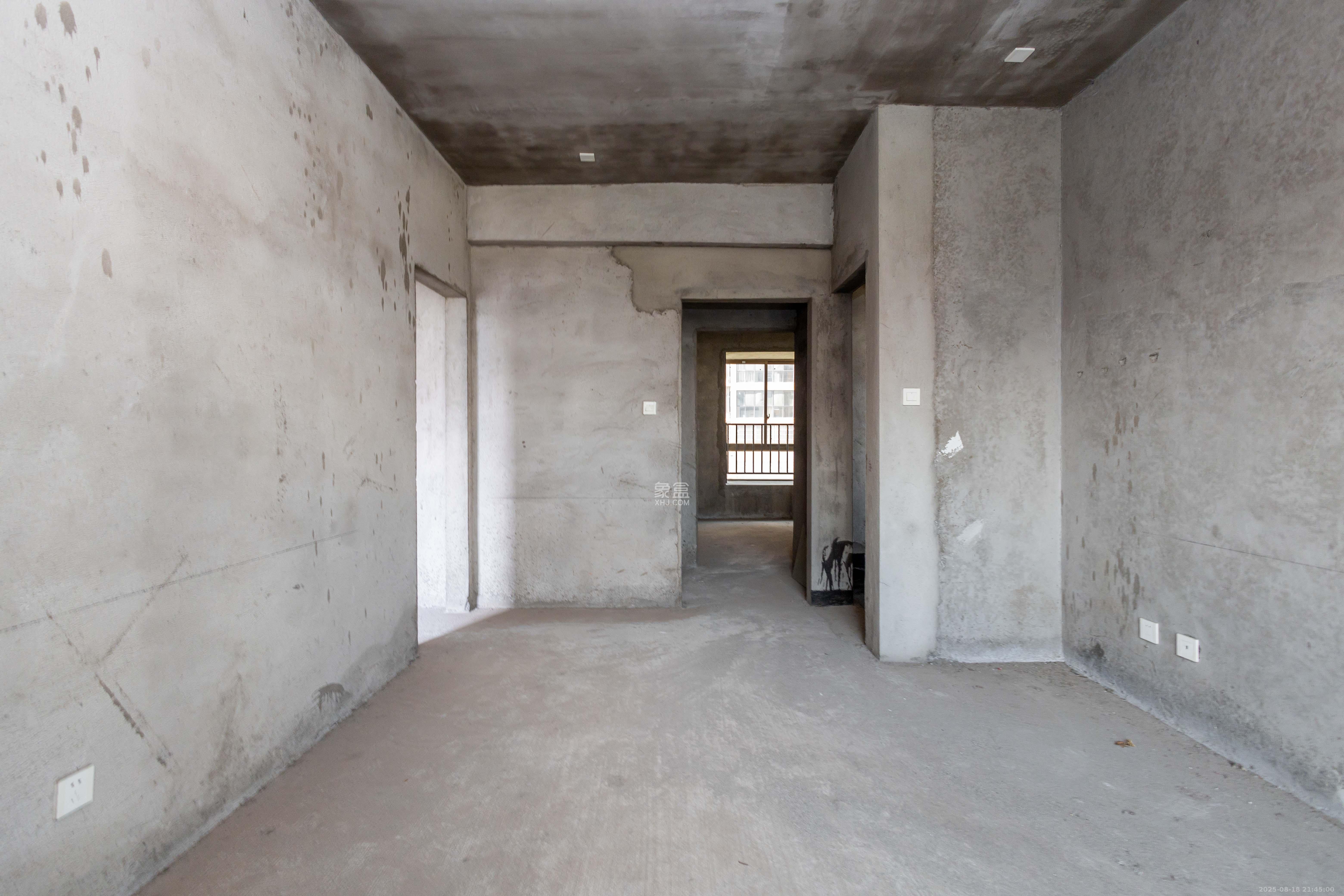 和泉嘉园 4室2厅2卫 70.0万 和泉嘉园 4室2厅2卫 70.0万卧室