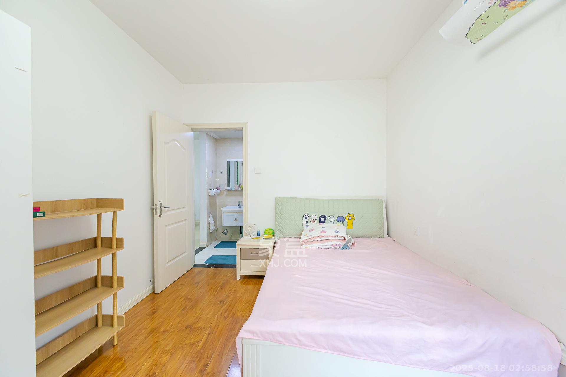 勤诚达境界城 3室1厅1卫 82.0万 勤诚达境界城 3室1厅1卫 82.0万卧室