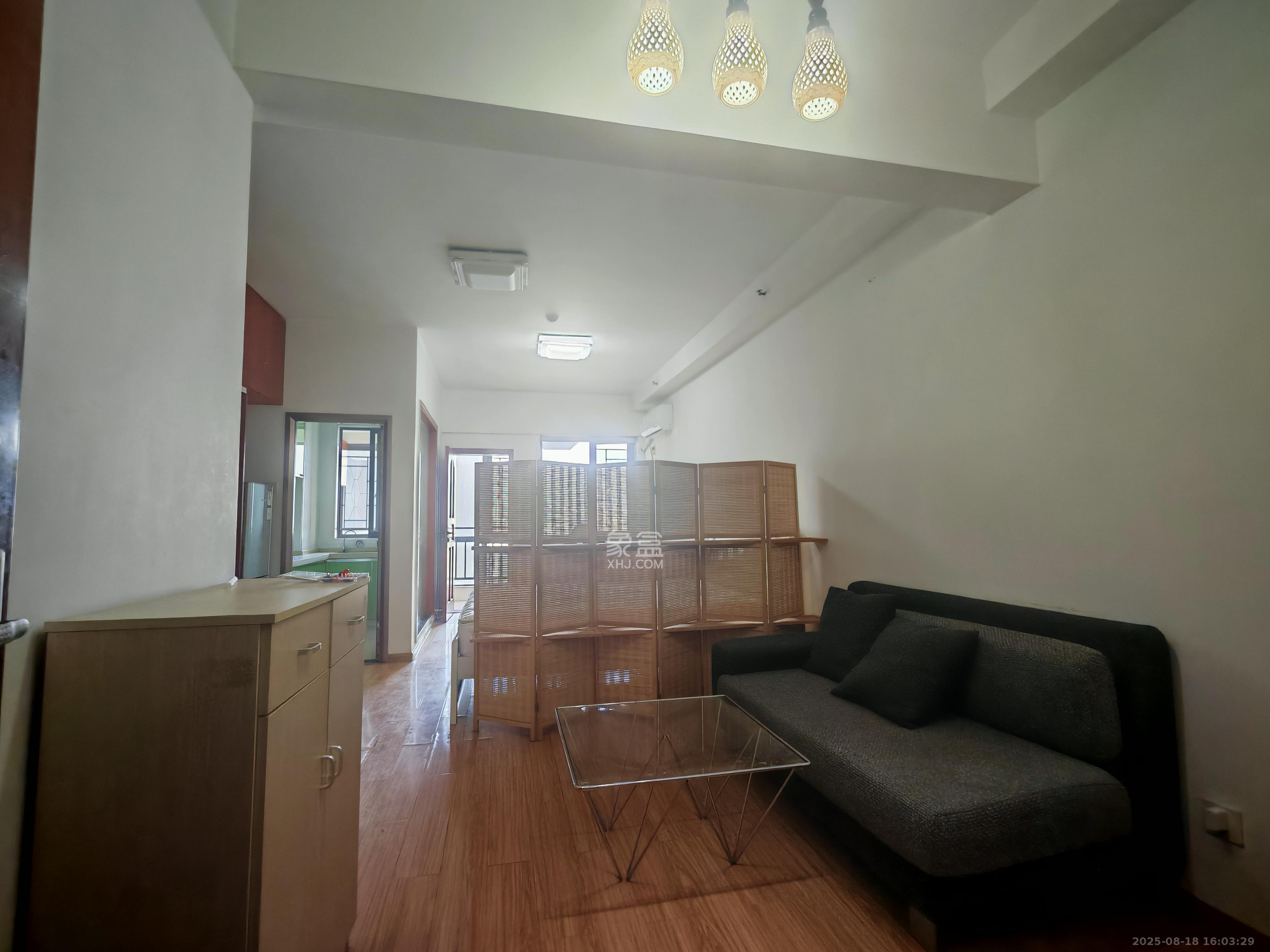 万博汇 1室1厅1卫 1600.0元/月 万博汇 1室1厅1卫 1600.0元/月室内图