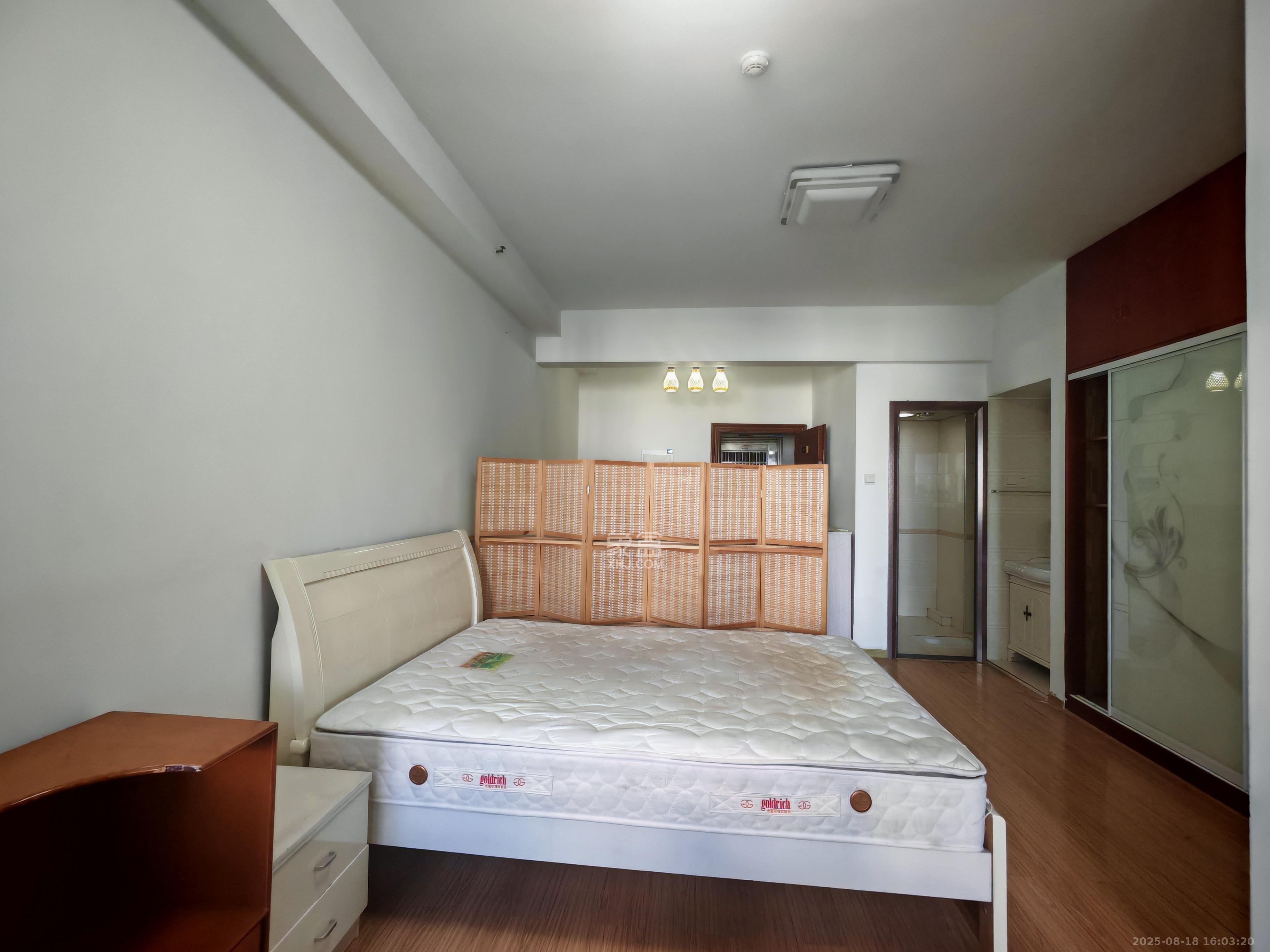 万博汇 1室1厅1卫 1600.0元/月 万博汇 1室1厅1卫 1600.0元/月室内图