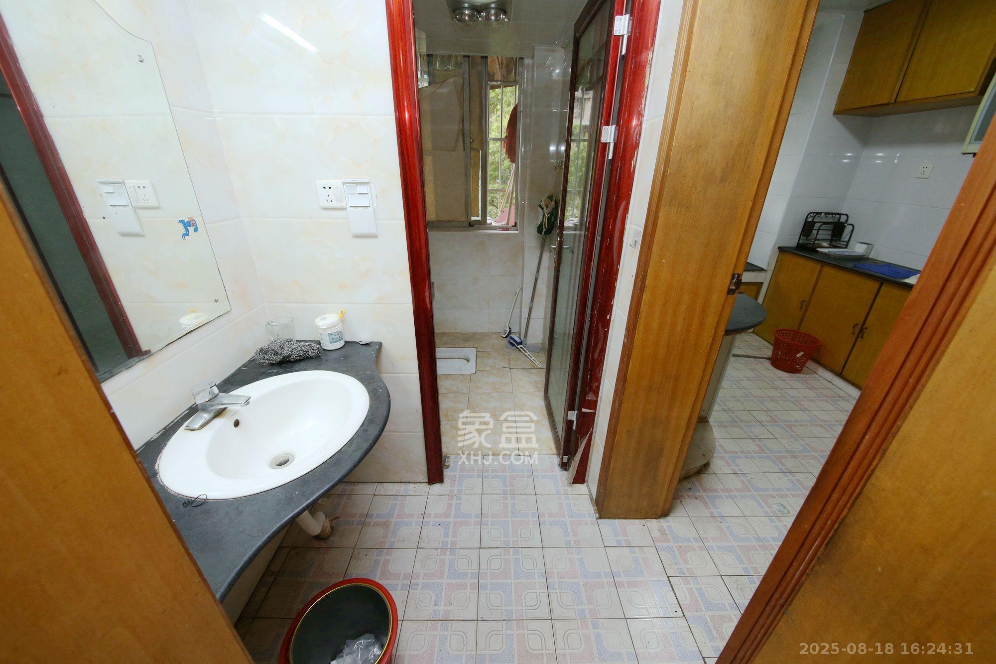 金泰小区 3室2厅1卫 1800.0元/月 金泰小区 3室2厅1卫 1800.0元/月室内图