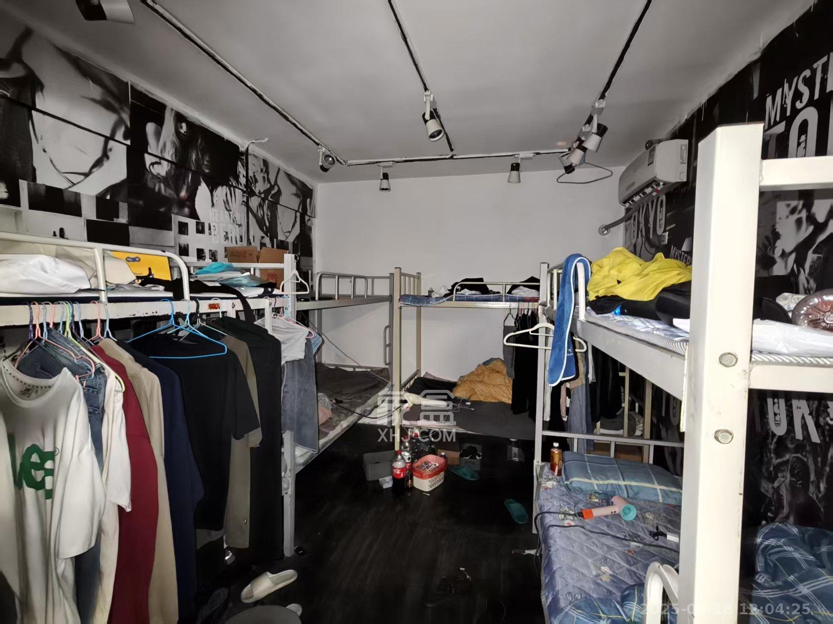 君临国际  3室2厅1卫    5300.0元/月室内图