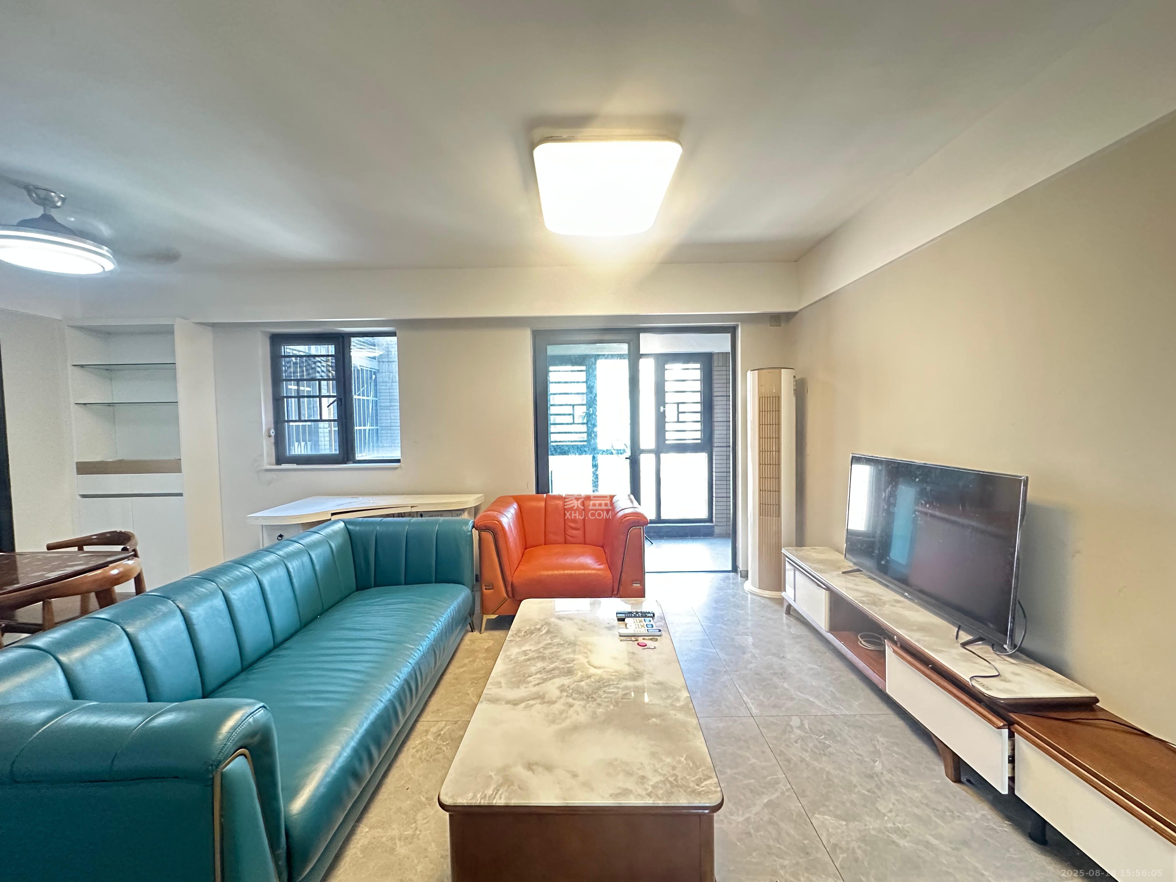 时代倾城四期  3室2厅2卫    2100.0元/月 时代倾城四期  3室2厅2卫    2100.0元/月室内图