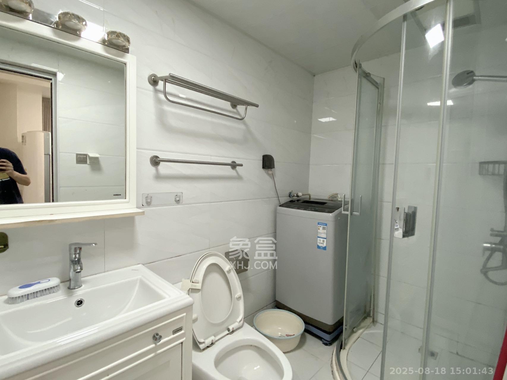 北辰三角洲E3区 2室1厅1卫 2700.0元/月 北辰三角洲E3区 2室1厅1卫 2700.0元/月室内图