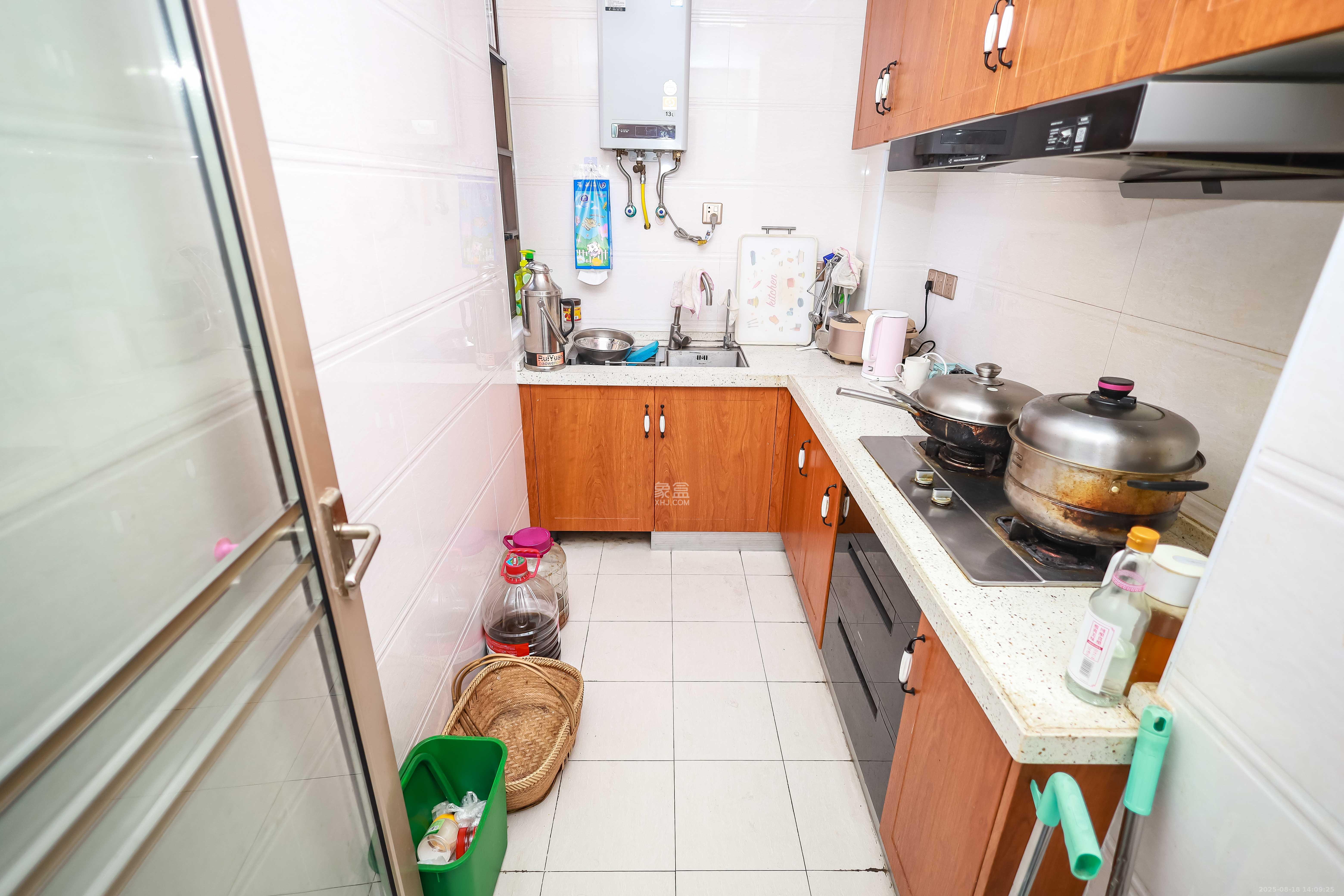 盛景谷山里  2室1厅1卫    85.0万 盛景谷山里  2室1厅1卫    85.0万厨房