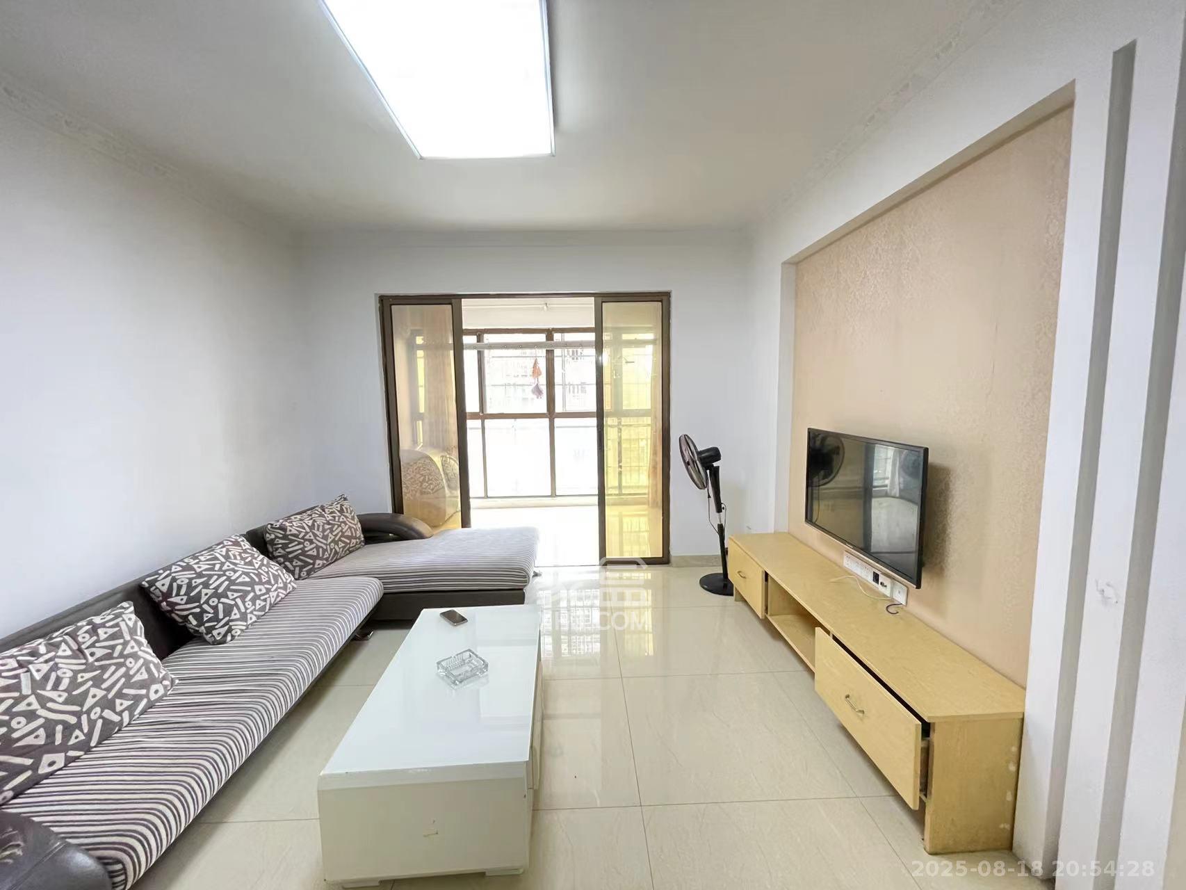 君悦紫园 2室2厅1卫 2600.0元/月 君悦紫园 2室2厅1卫 2600.0元/月室内图