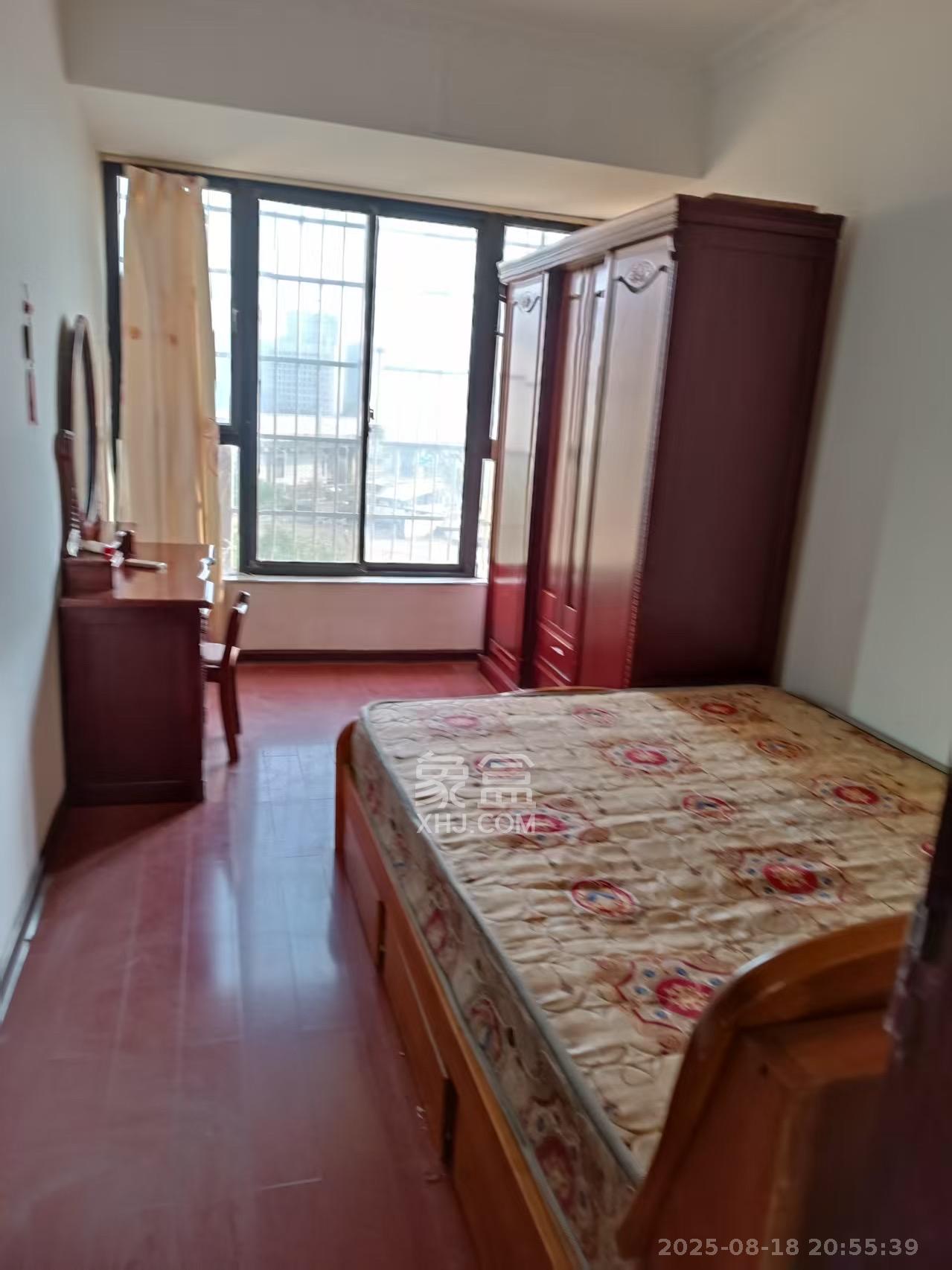 长大卧琥  3室1厅1卫    2300.0元/月室内图