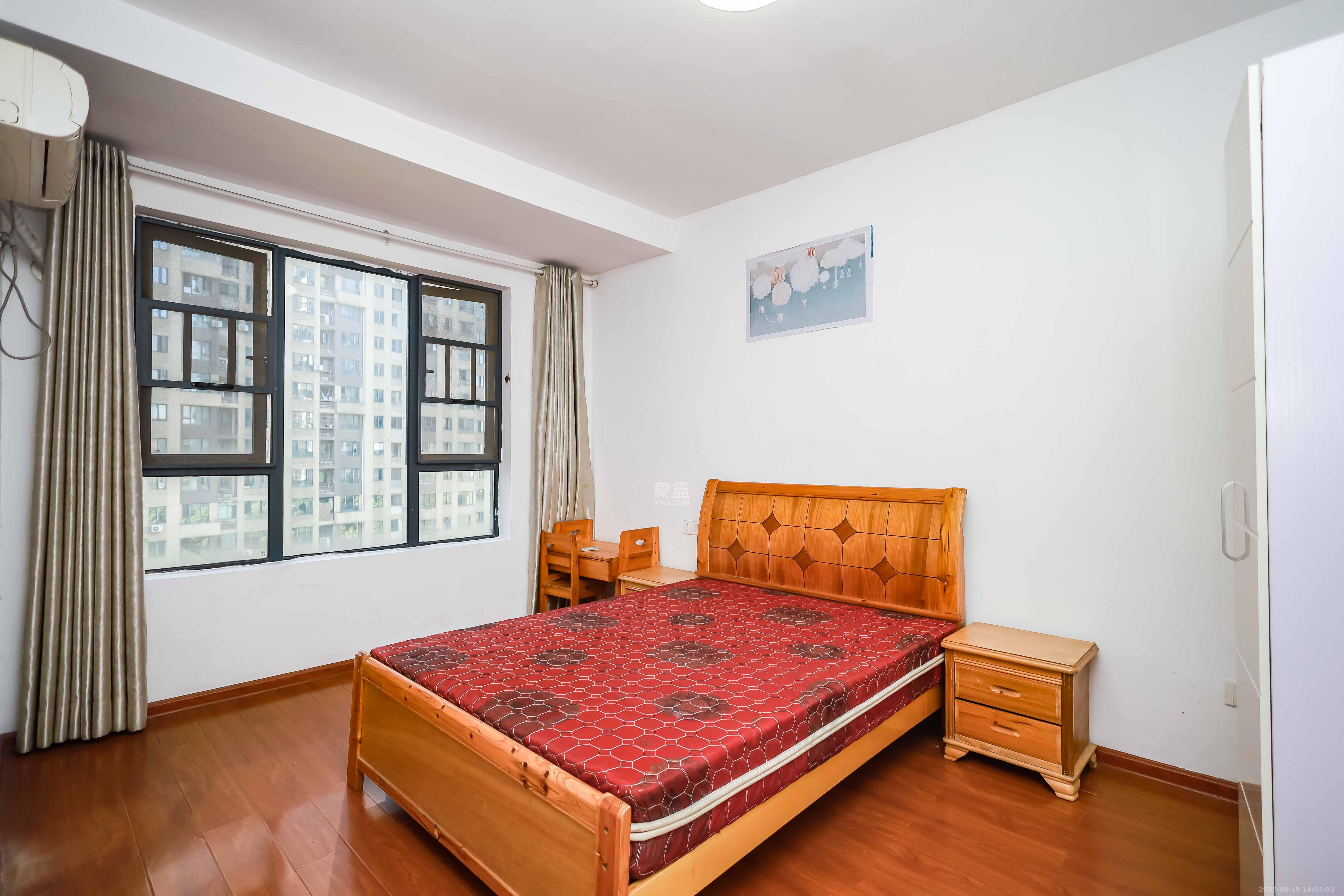 长房时代城  3室2厅1卫    82.8万 长房时代城  3室2厅1卫    82.8万卧室